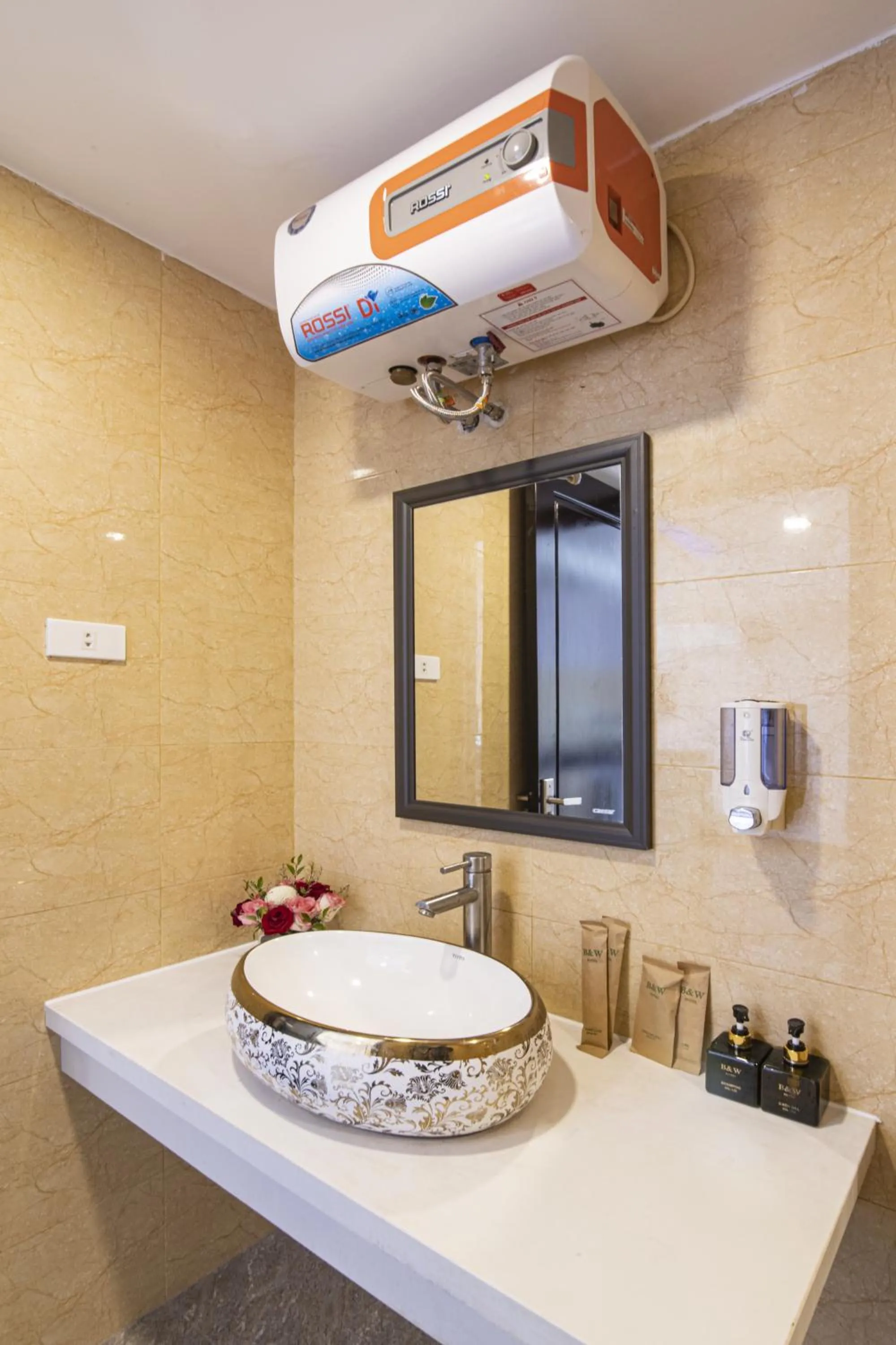 Toilet in NALINI Hotel & Apartment