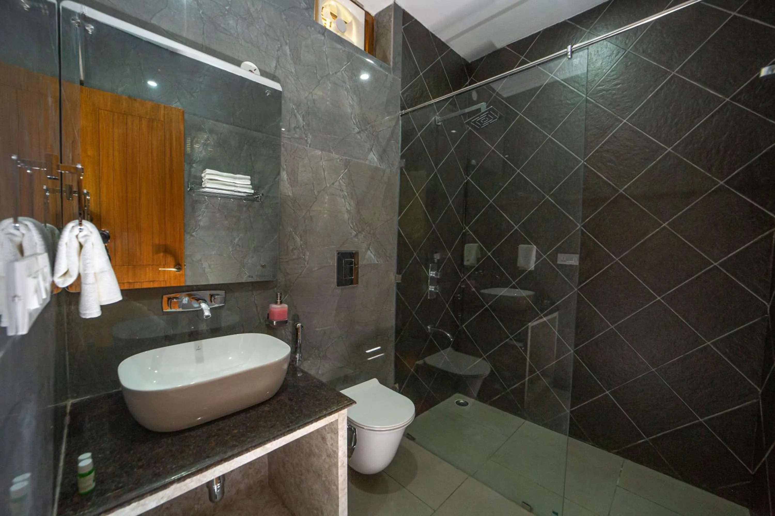Bathroom in Yellow Tail by Puggles Resorts
