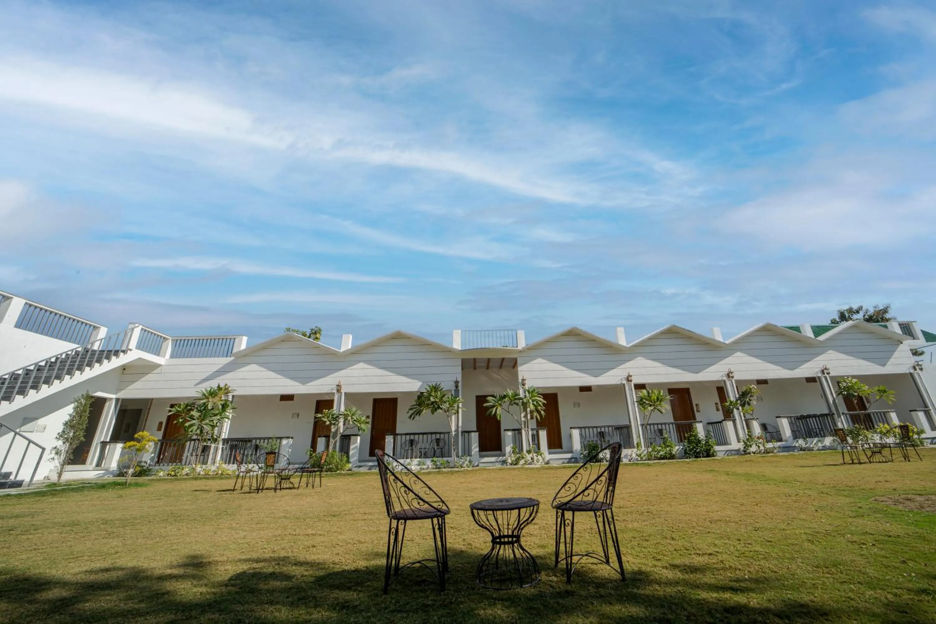 Property building in Yellow Tail by Puggles Resorts