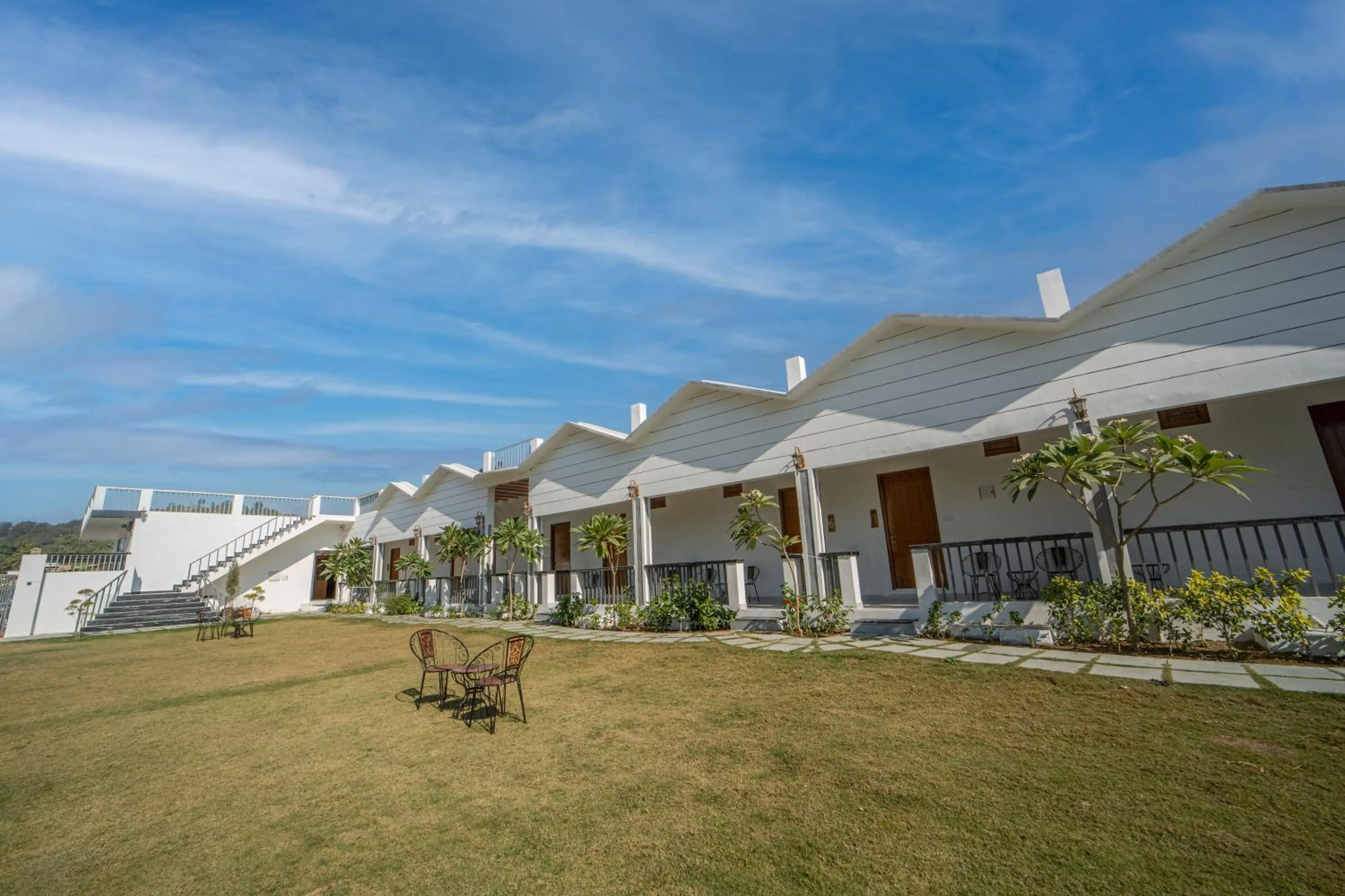 Property building in Yellow Tail by Puggles Resorts