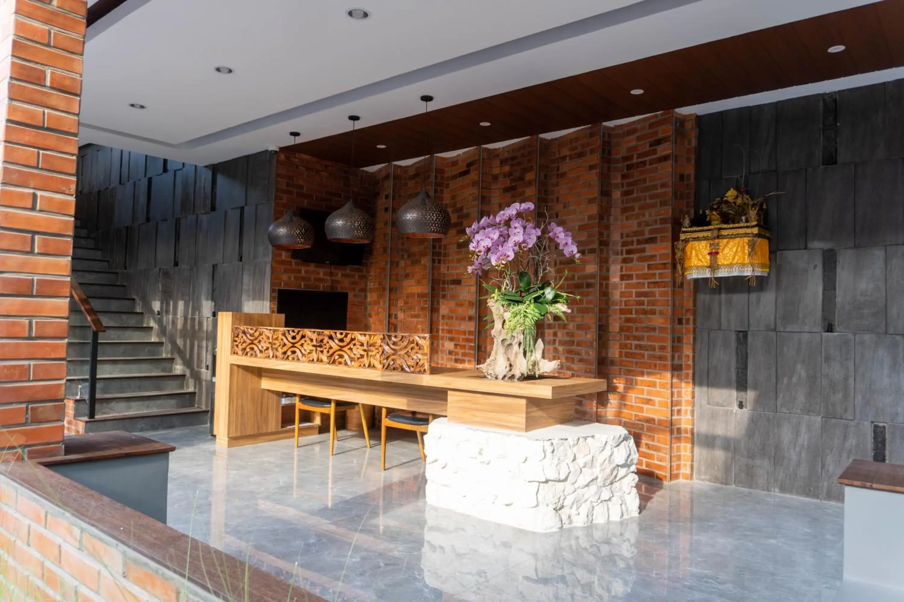 Property building in Rabasta Enjoy Kuta Property building in Rabasta Enjoy Kuta