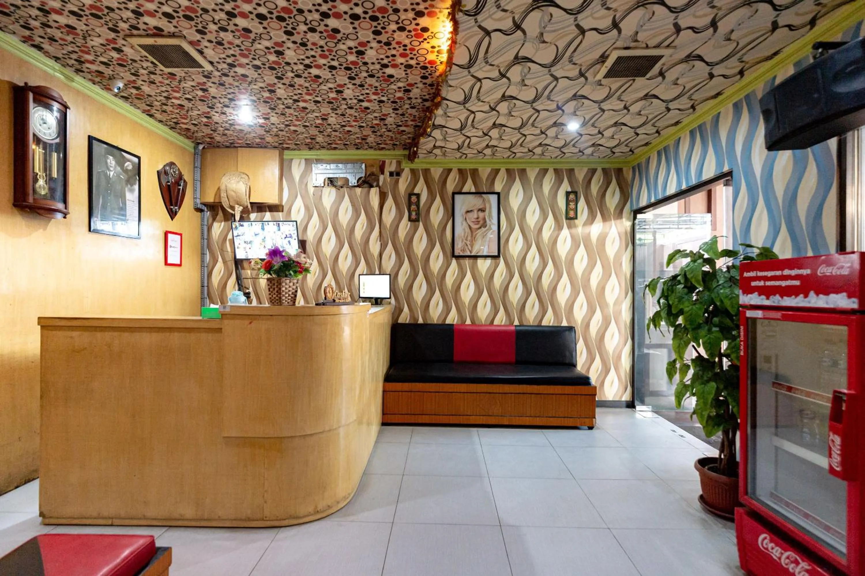 Lobby or reception in RedDoorz near Universitas Simalungun Pematangsiantar