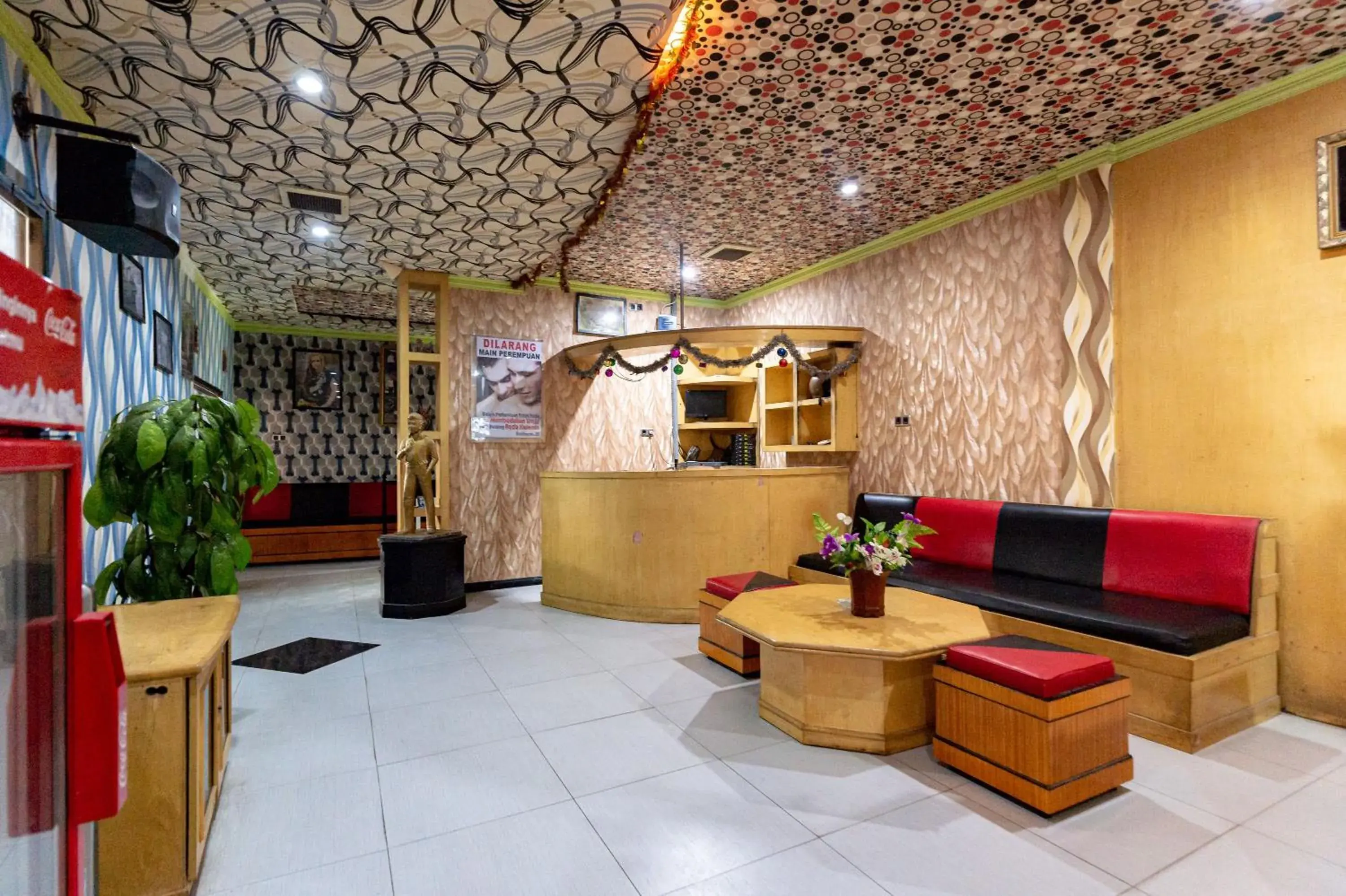 Lobby or reception in RedDoorz near Universitas Simalungun Pematangsiantar Lobby or reception in RedDoorz near Universitas Simalungun Pematangsiantar