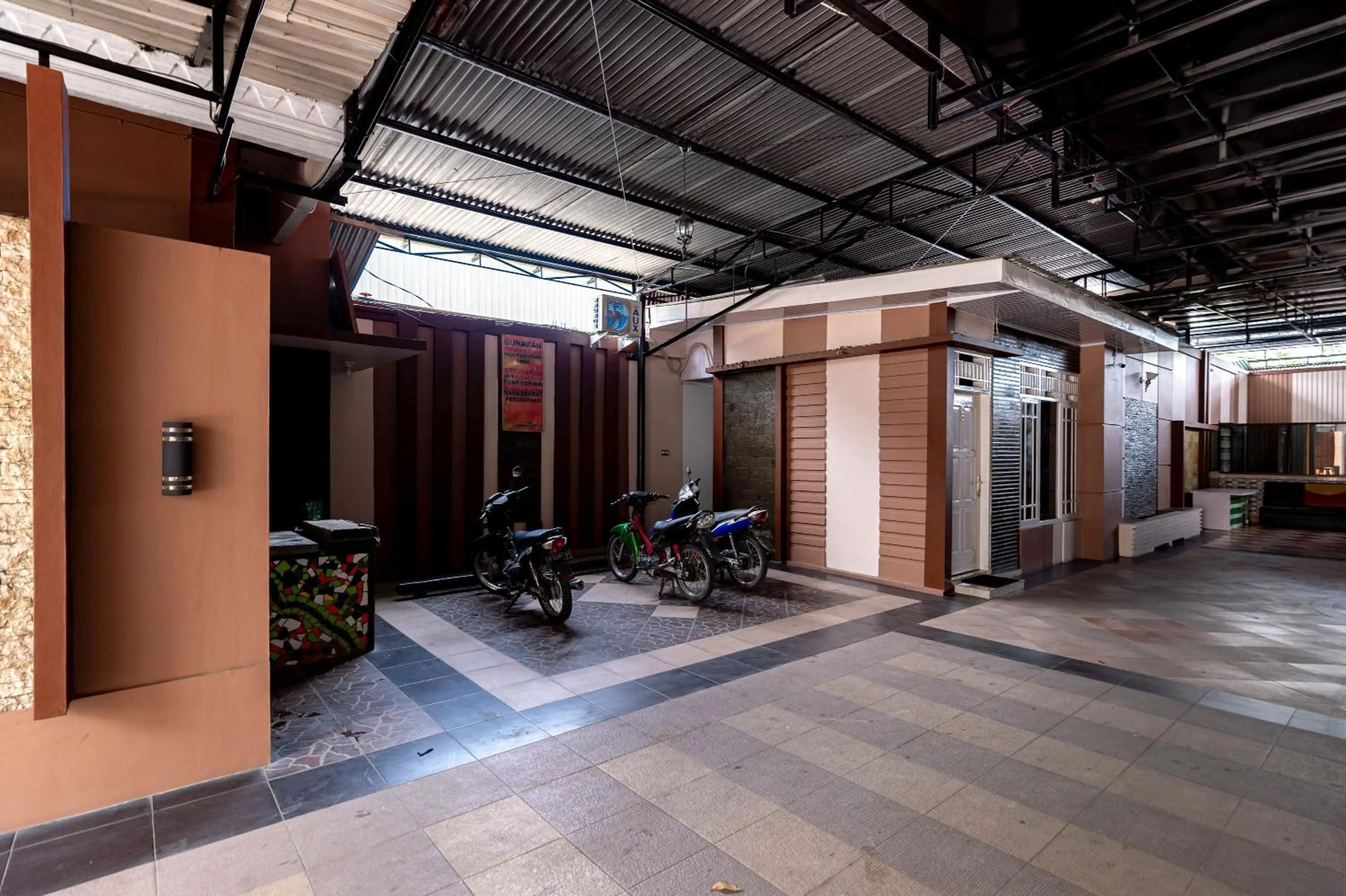 Property building in RedDoorz near Universitas Simalungun Pematangsiantar