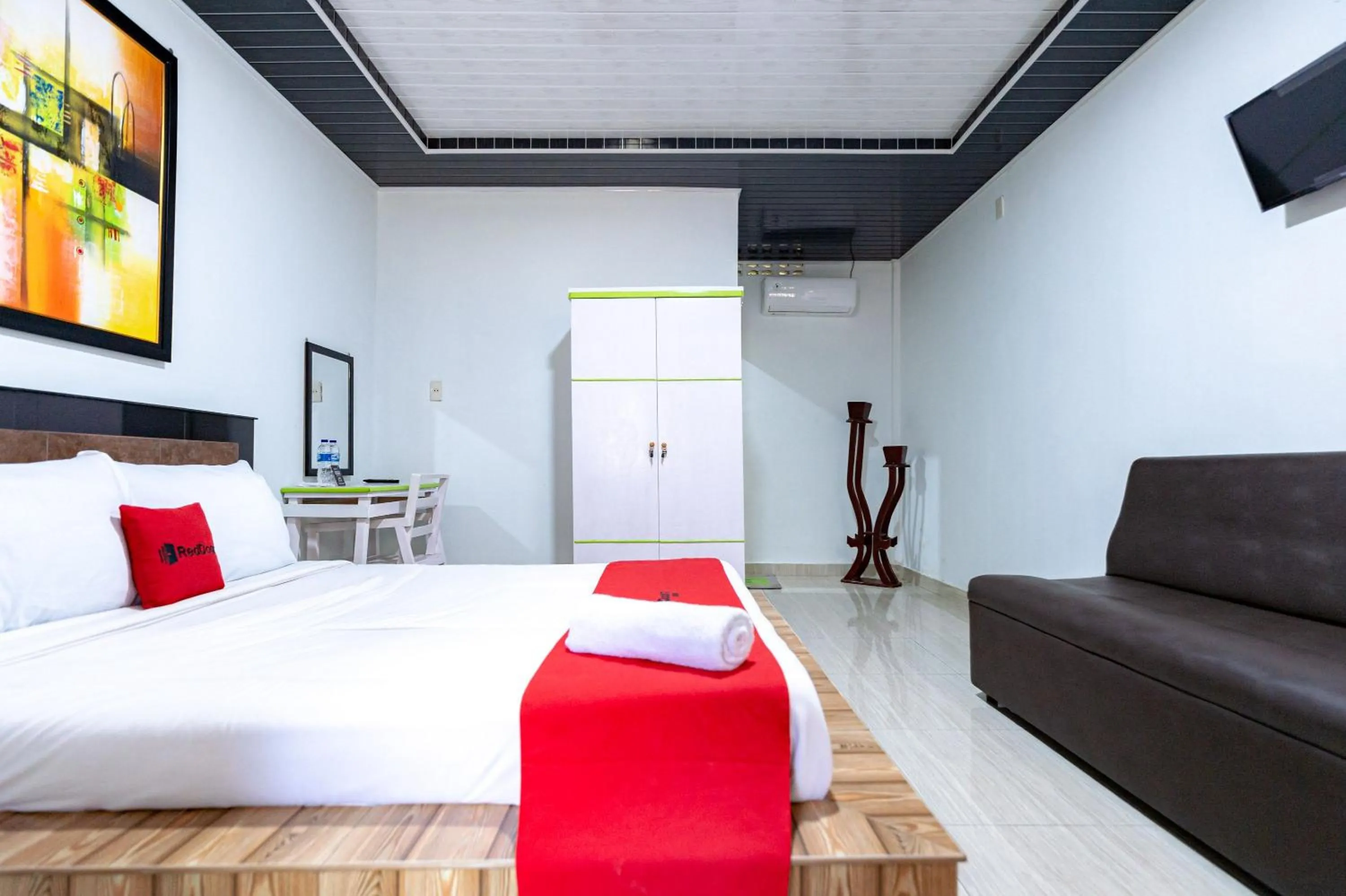 Bedroom, Bed in RedDoorz near Universitas Simalungun Pematangsiantar