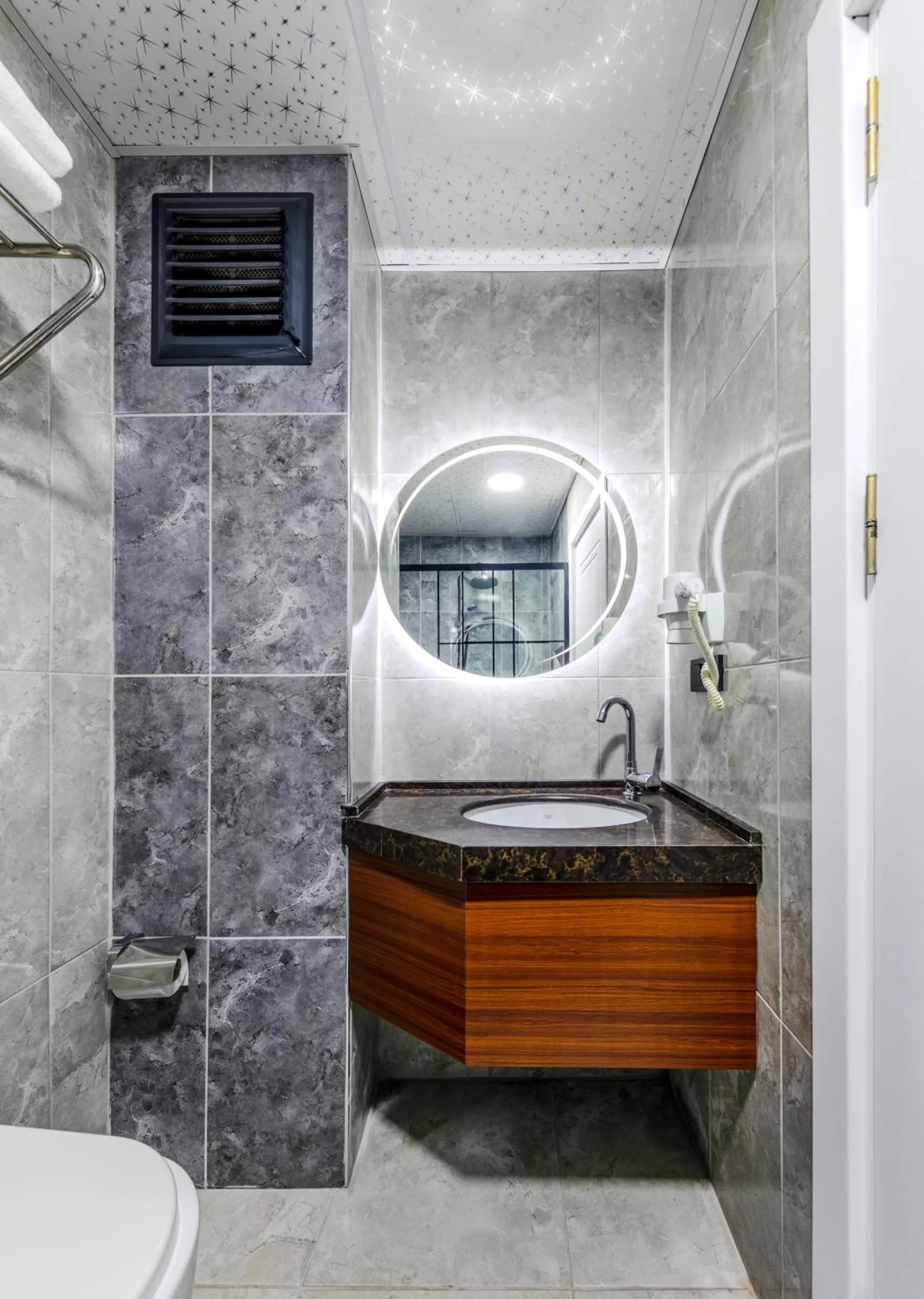 Med Life Hotel İstanbul Airport