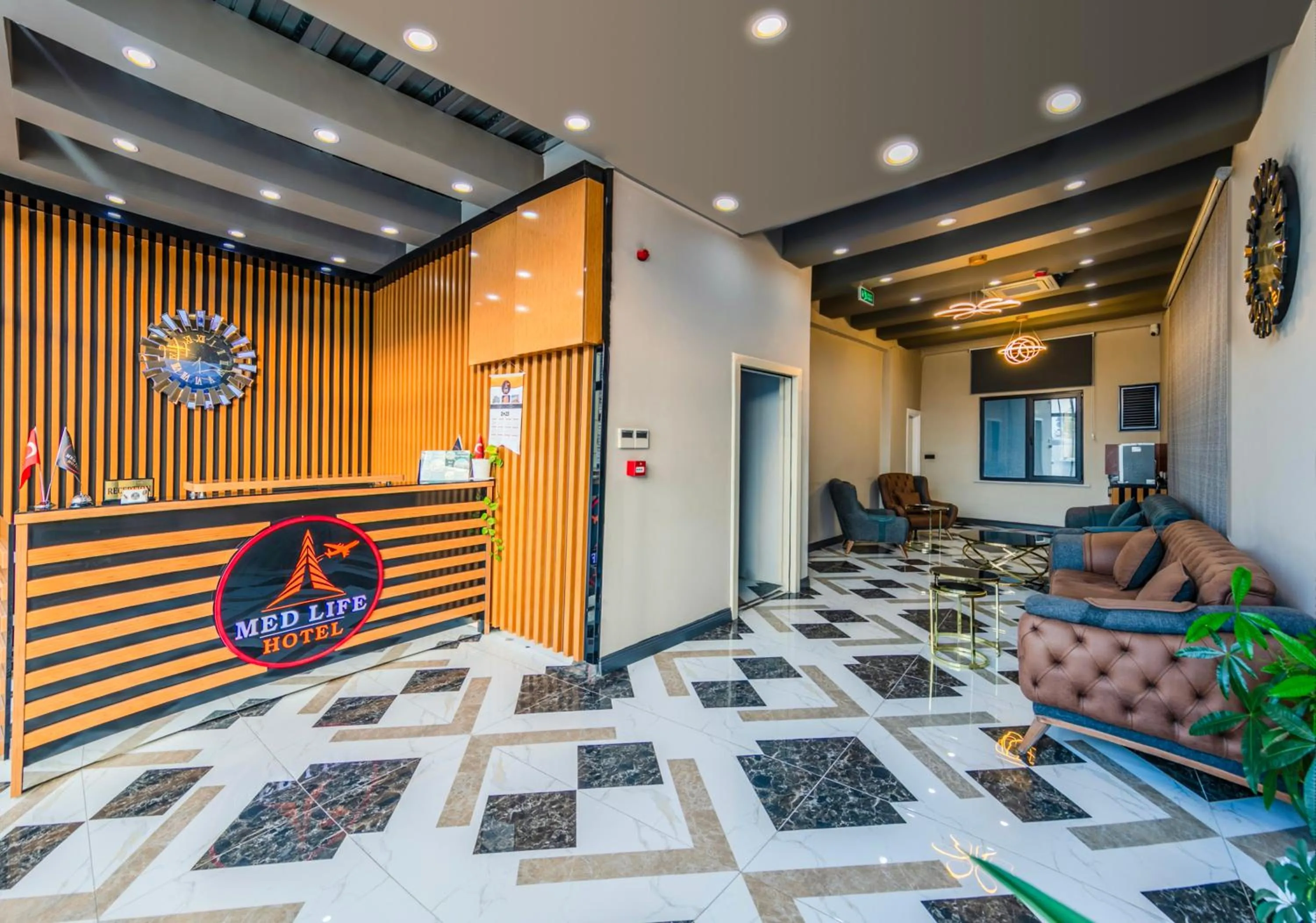 People in Med Life Hotel İstanbul Airport