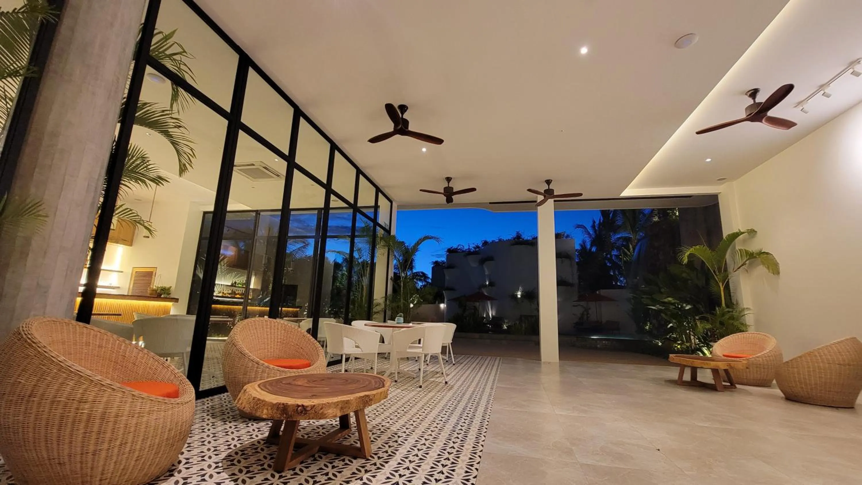 Lobby or reception in WAKA VILLA Private Pool Resort & Spa - Adults Only