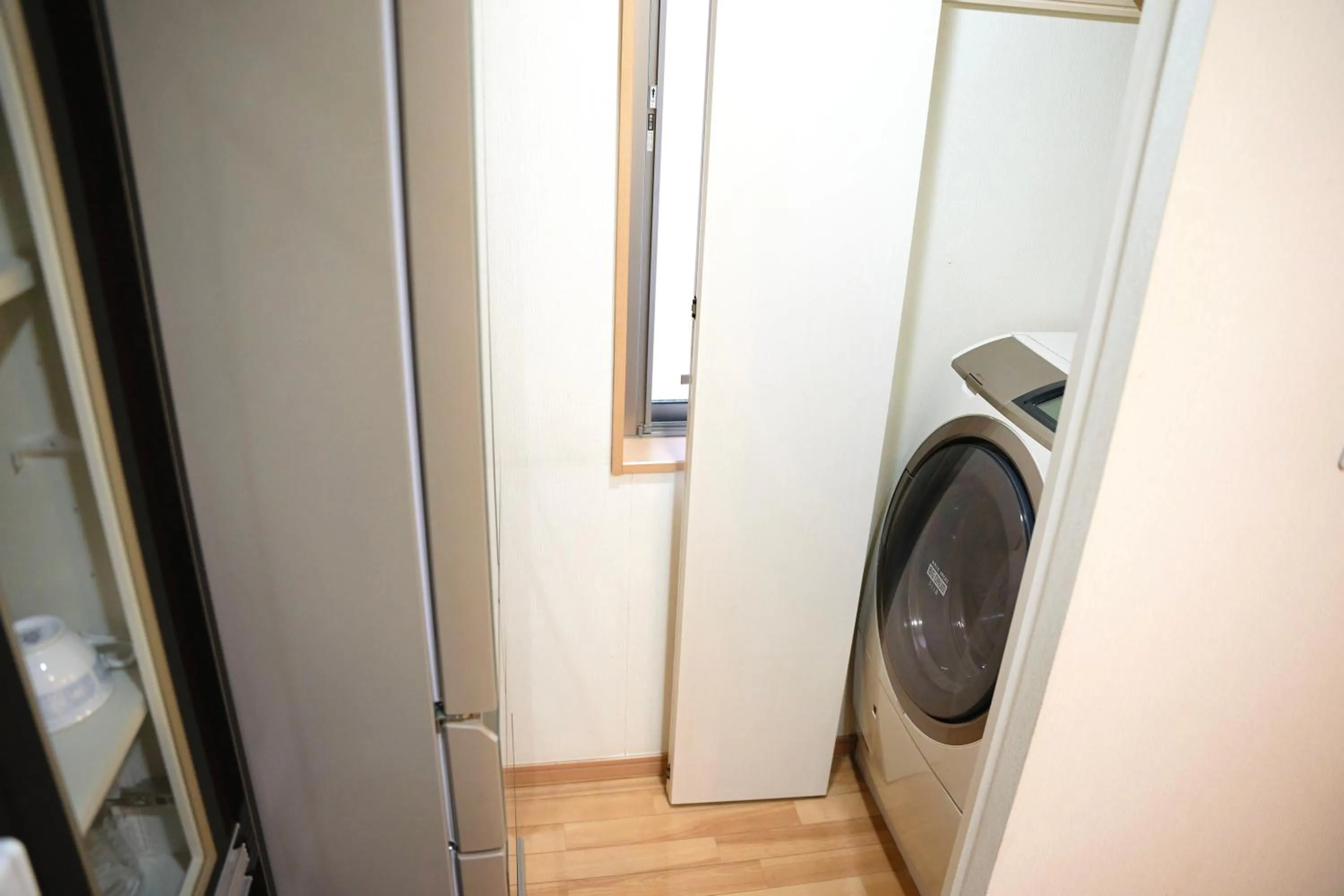 washing machine in 東新宿徒歩2分 貸切最大7人 新宿 大久保 歌舞伎町近い 寝室3部屋