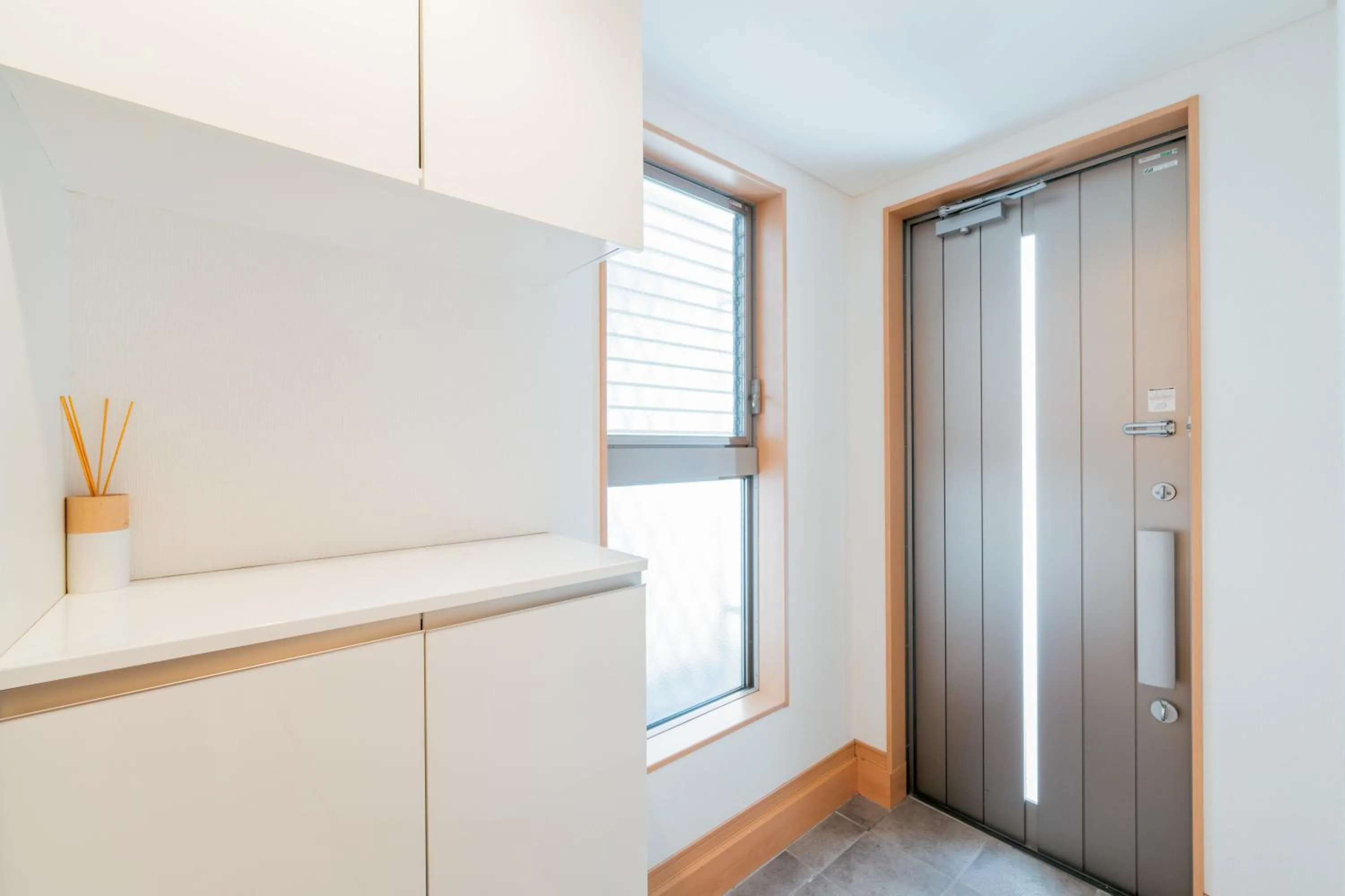 Facade/entrance in 東新宿徒歩2分 貸切最大7人 新宿 大久保 歌舞伎町近い 寝室3部屋