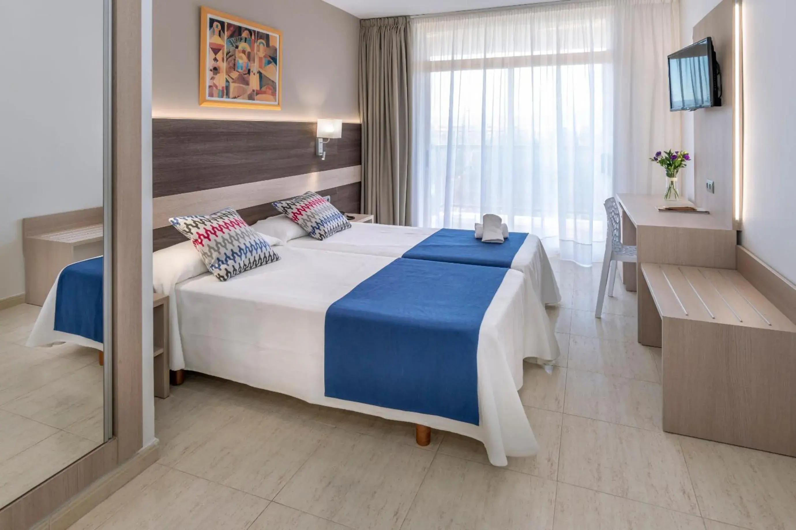 Photo of the whole room, Bed in 4R Gran Regina Photo of the whole room, Bed in 4R Gran Regina