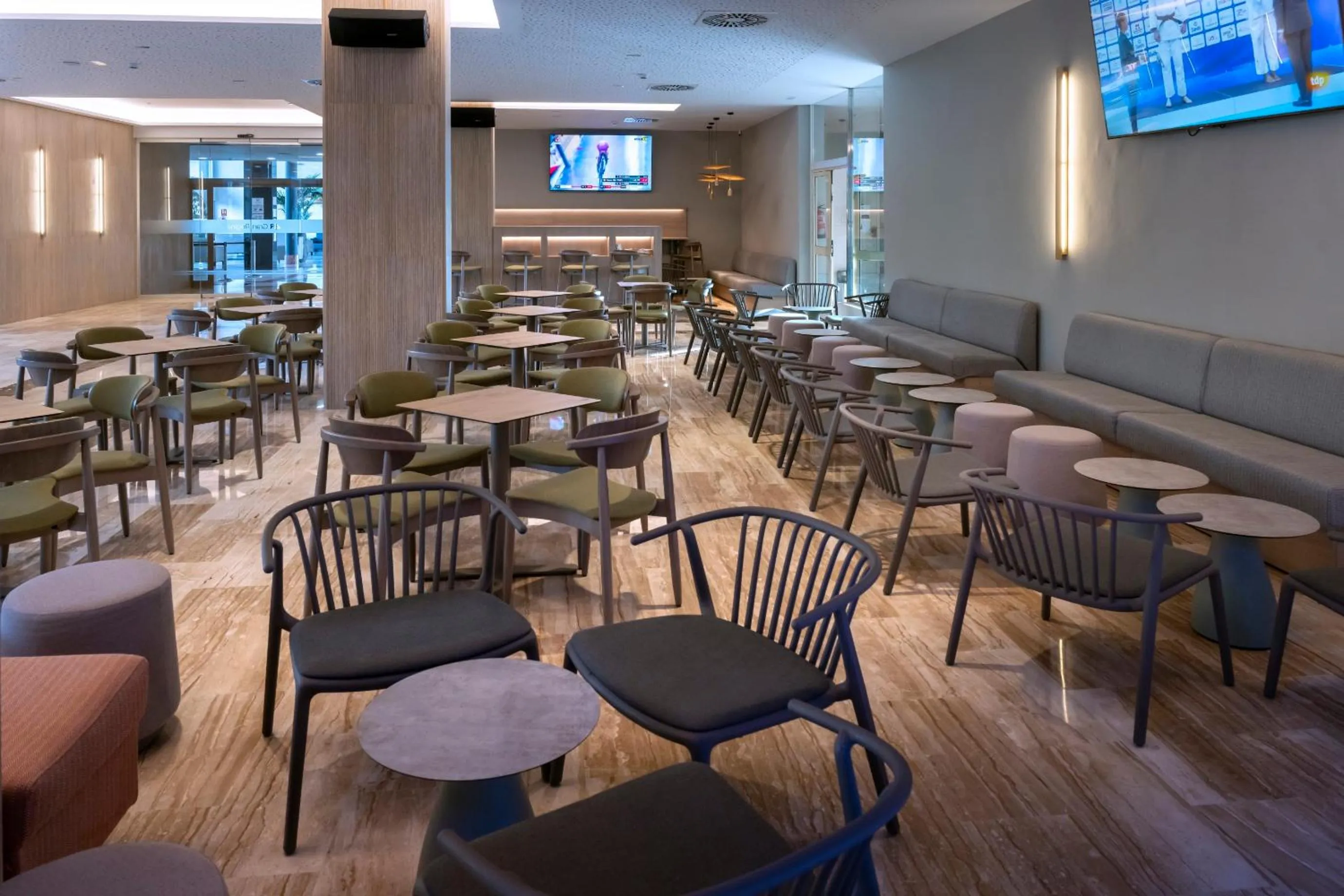 Lounge or bar in 4R Gran Regina