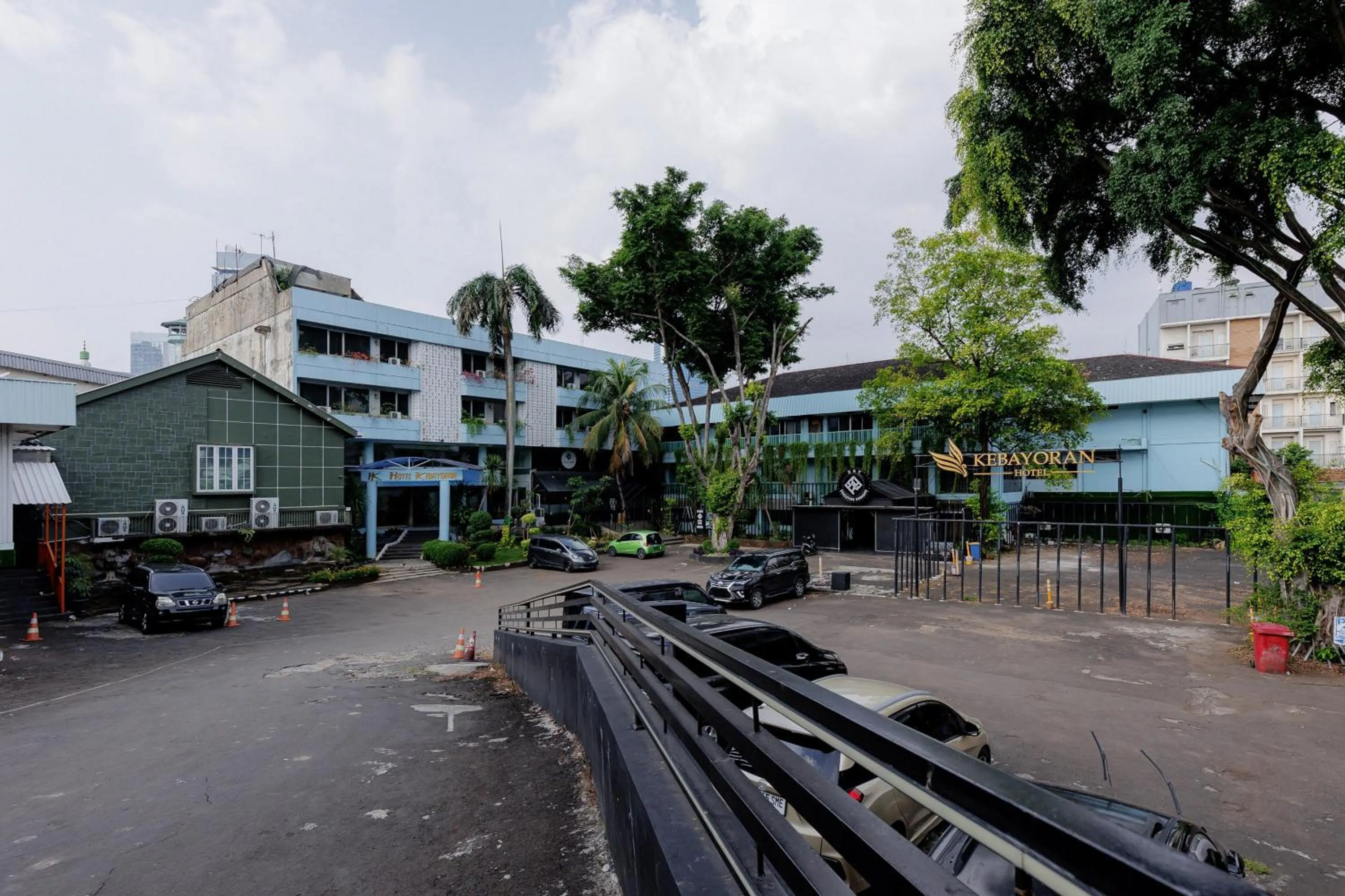 Facade/entrance in RedDoorz Plus near Kebayoran Baru Blok S
