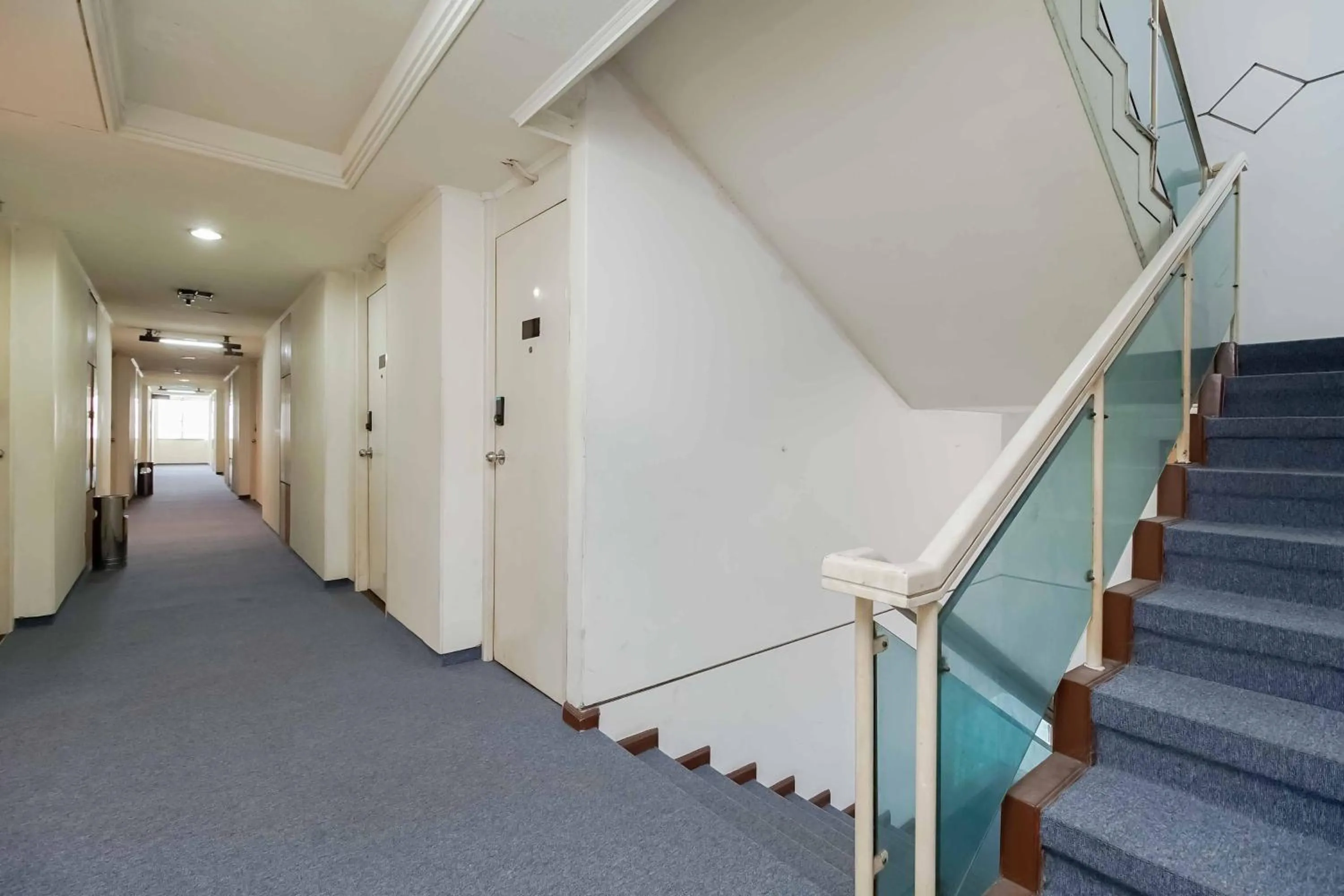 Floor plan in RedDoorz Plus near Kebayoran Baru Blok S