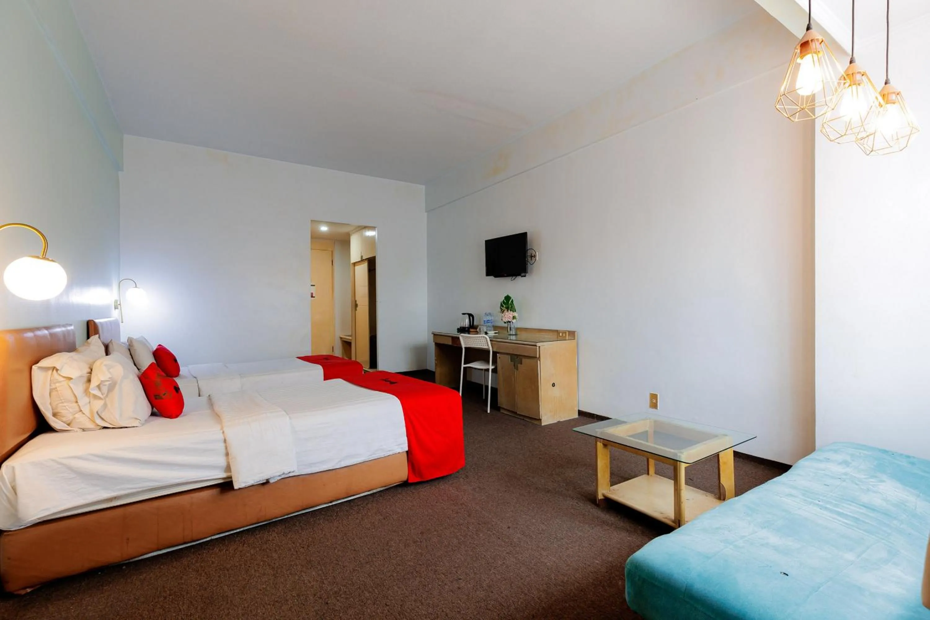 Bedroom, Bed in RedDoorz Plus near Kebayoran Baru Blok S
