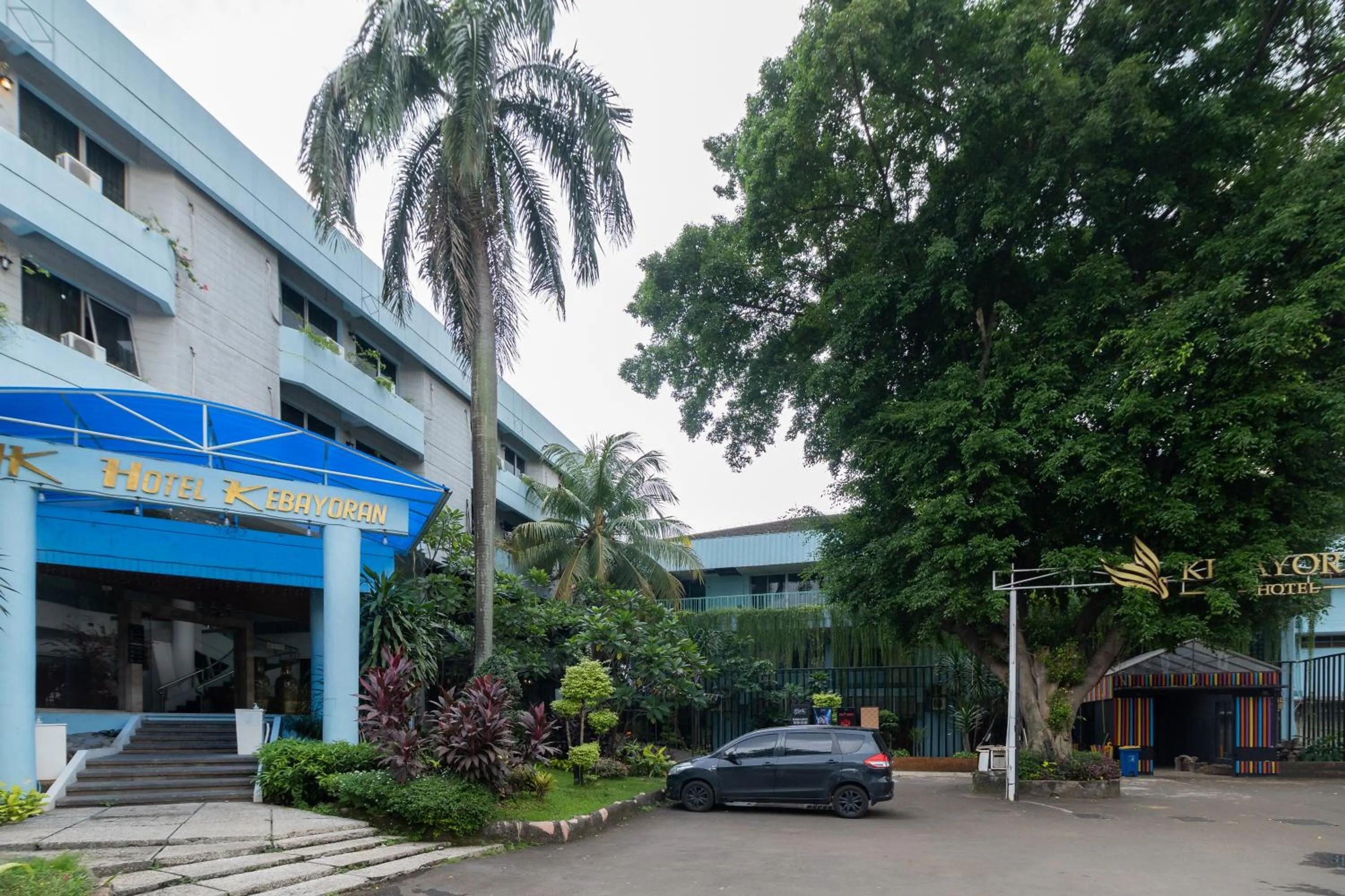 Property building in RedDoorz Plus near Kebayoran Baru Blok S