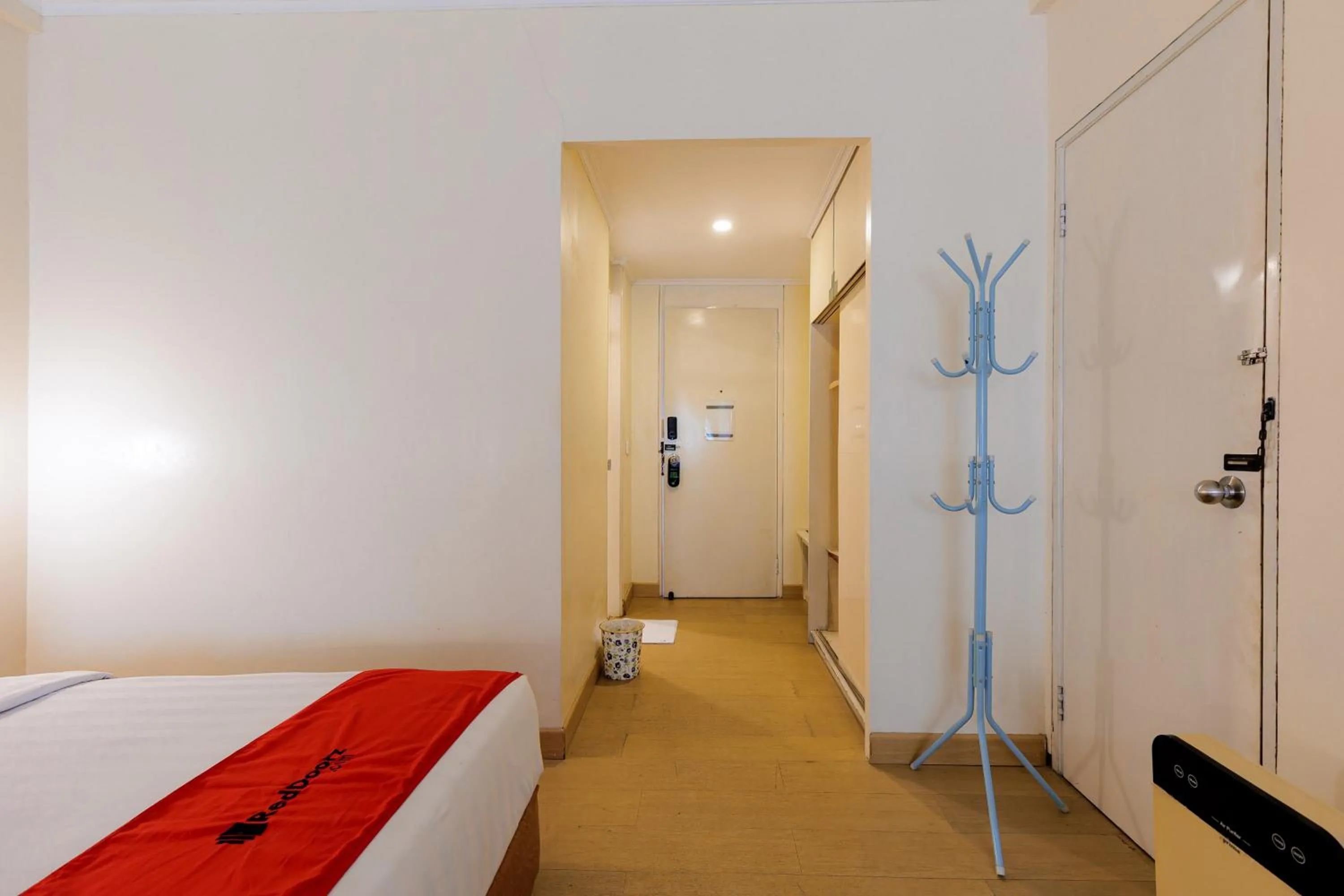Bedroom, Bed in RedDoorz Plus near Kebayoran Baru Blok S