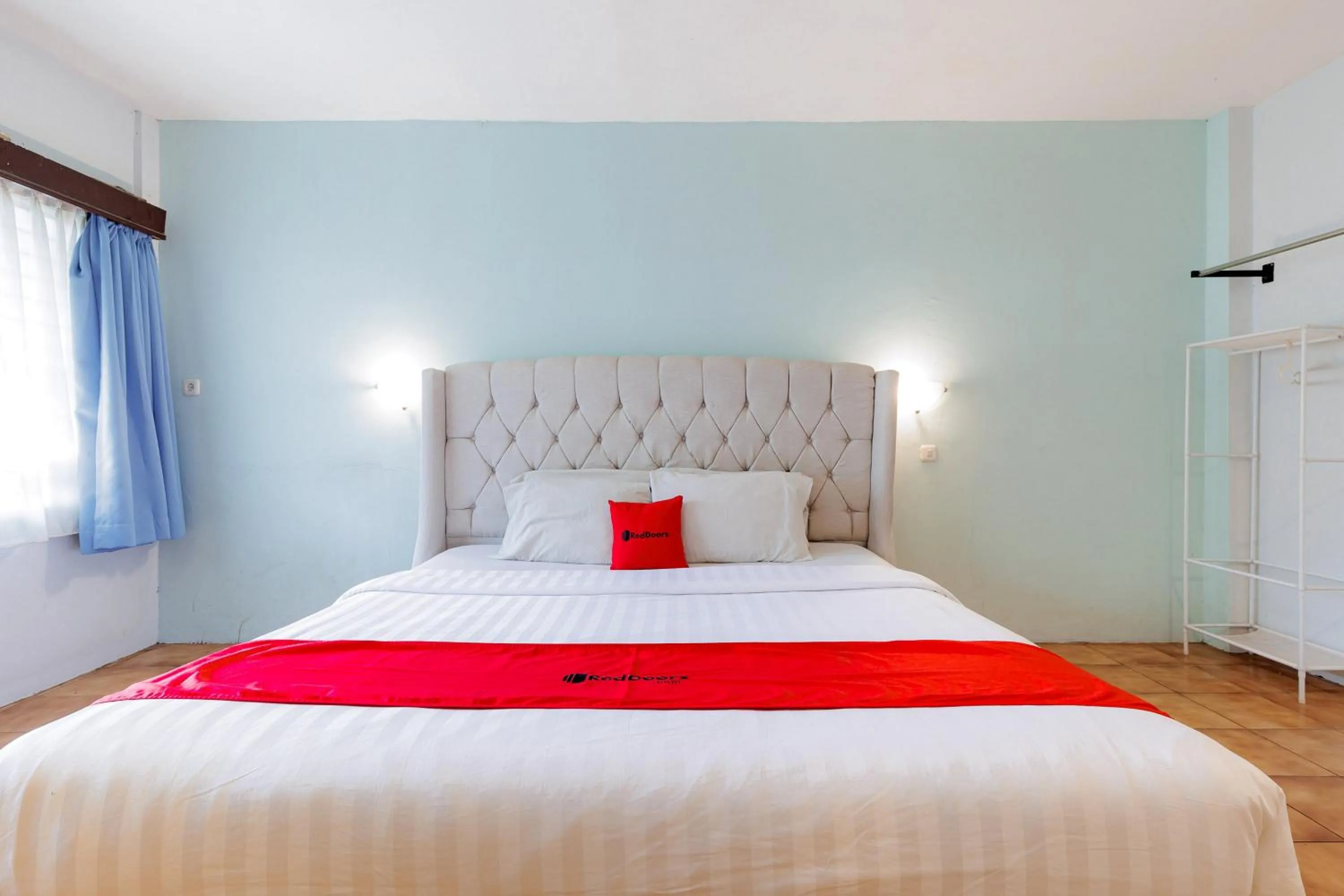 Bedroom, Bed in RedDoorz Plus near Kebayoran Baru Blok S