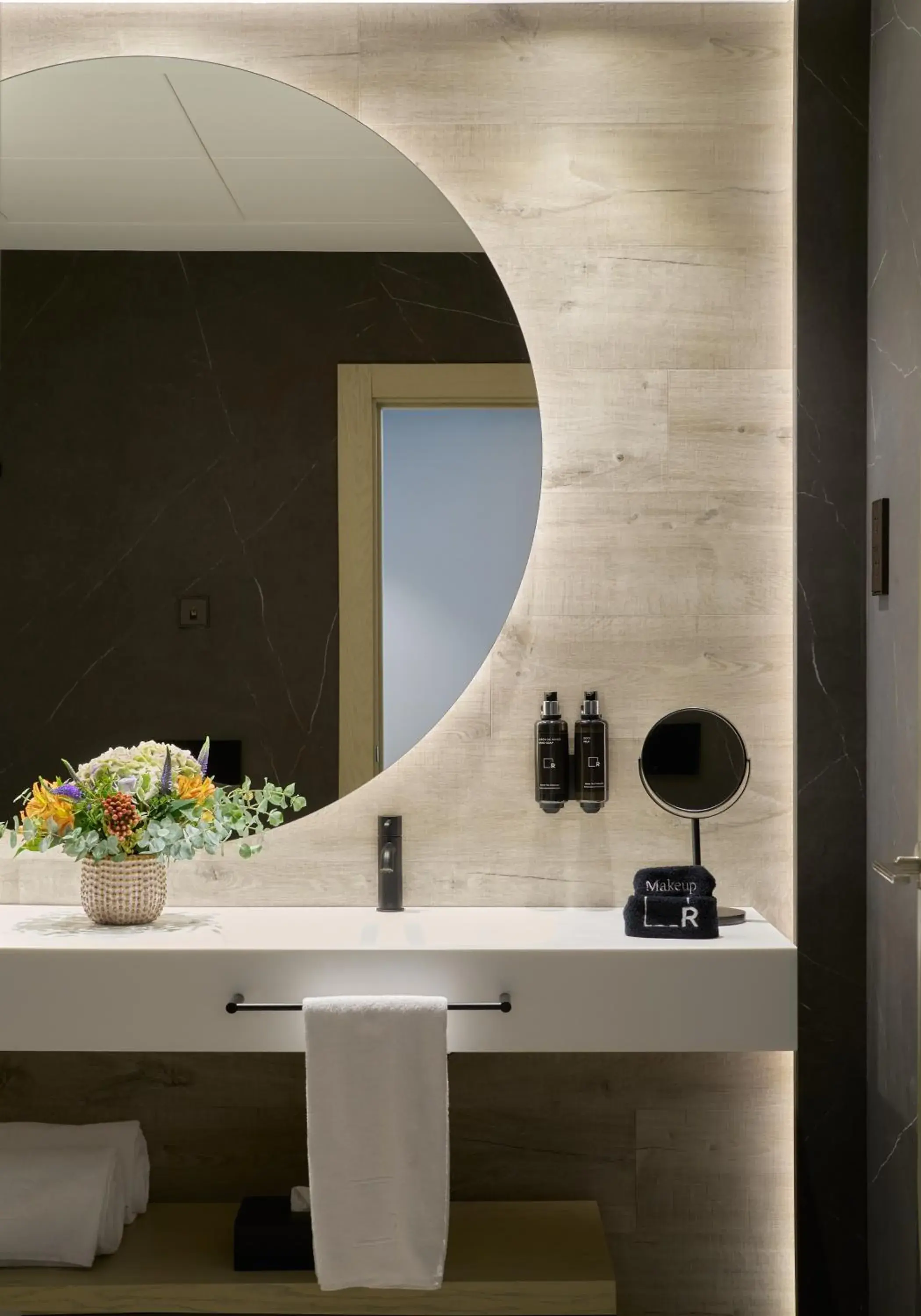 Bathroom in Hotel Regina Bathroom in Hotel Regina