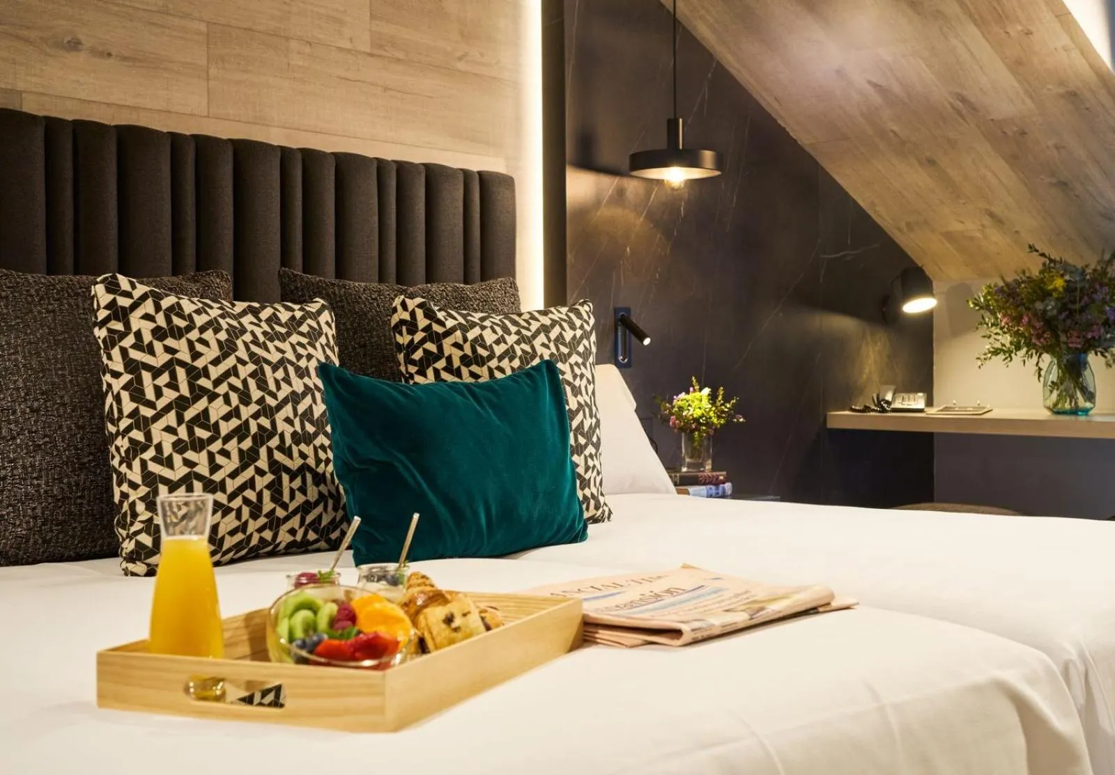 Bedroom, Bed in Hotel Regina