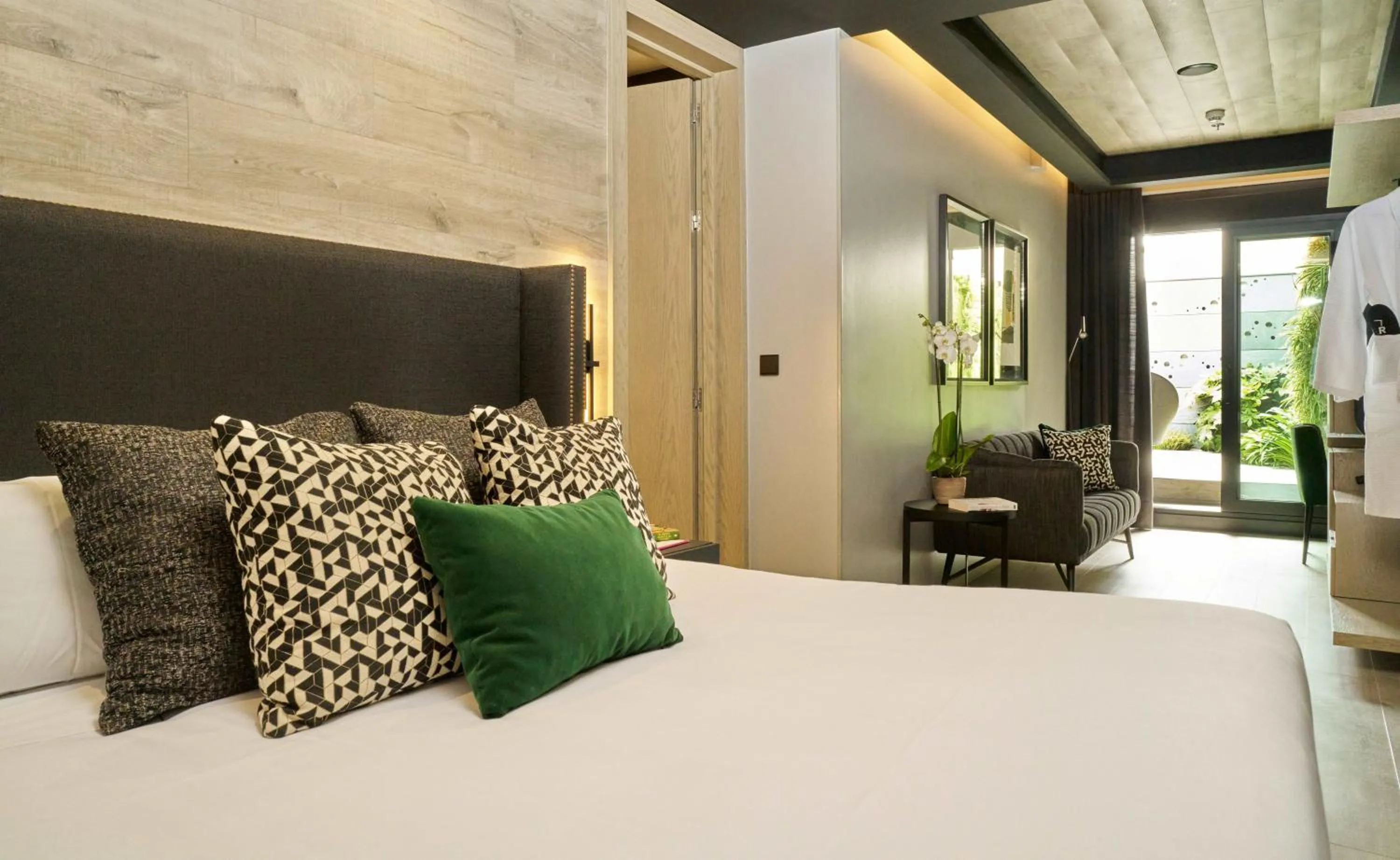 Photo of the whole room, Bed in Hotel Regina