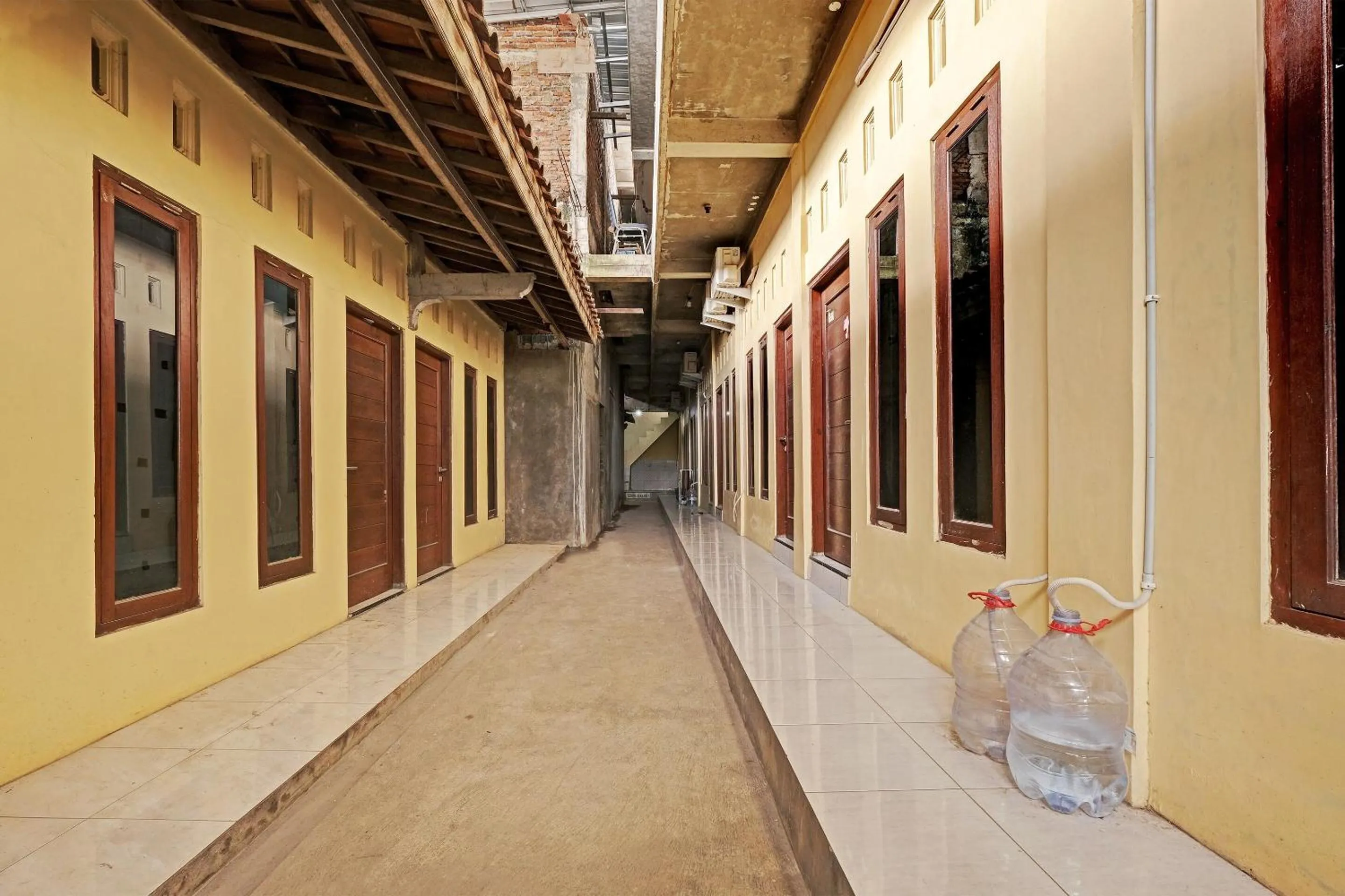 Lobby or reception in OYO 91987 Archery Residence Syariah