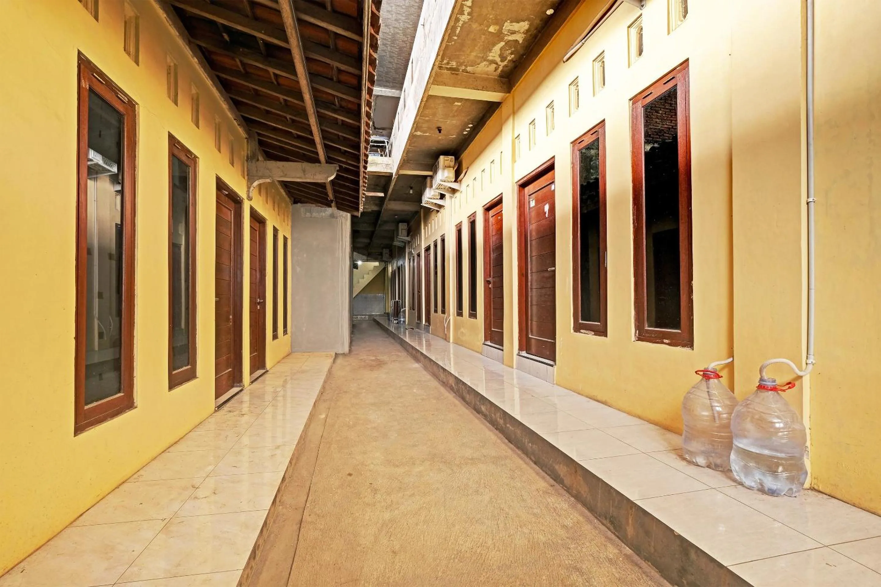 Lobby or reception in OYO 91987 Archery Residence Syariah