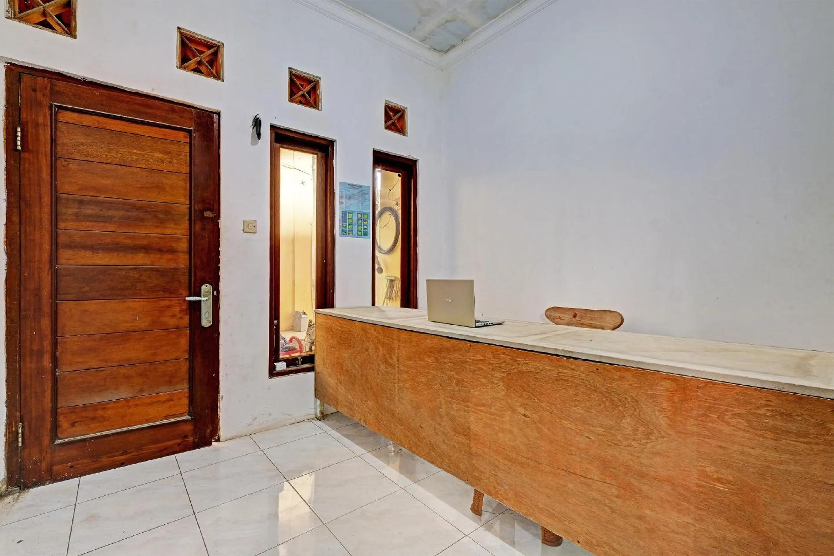 Lobby or reception in OYO 91987 Archery Residence Syariah