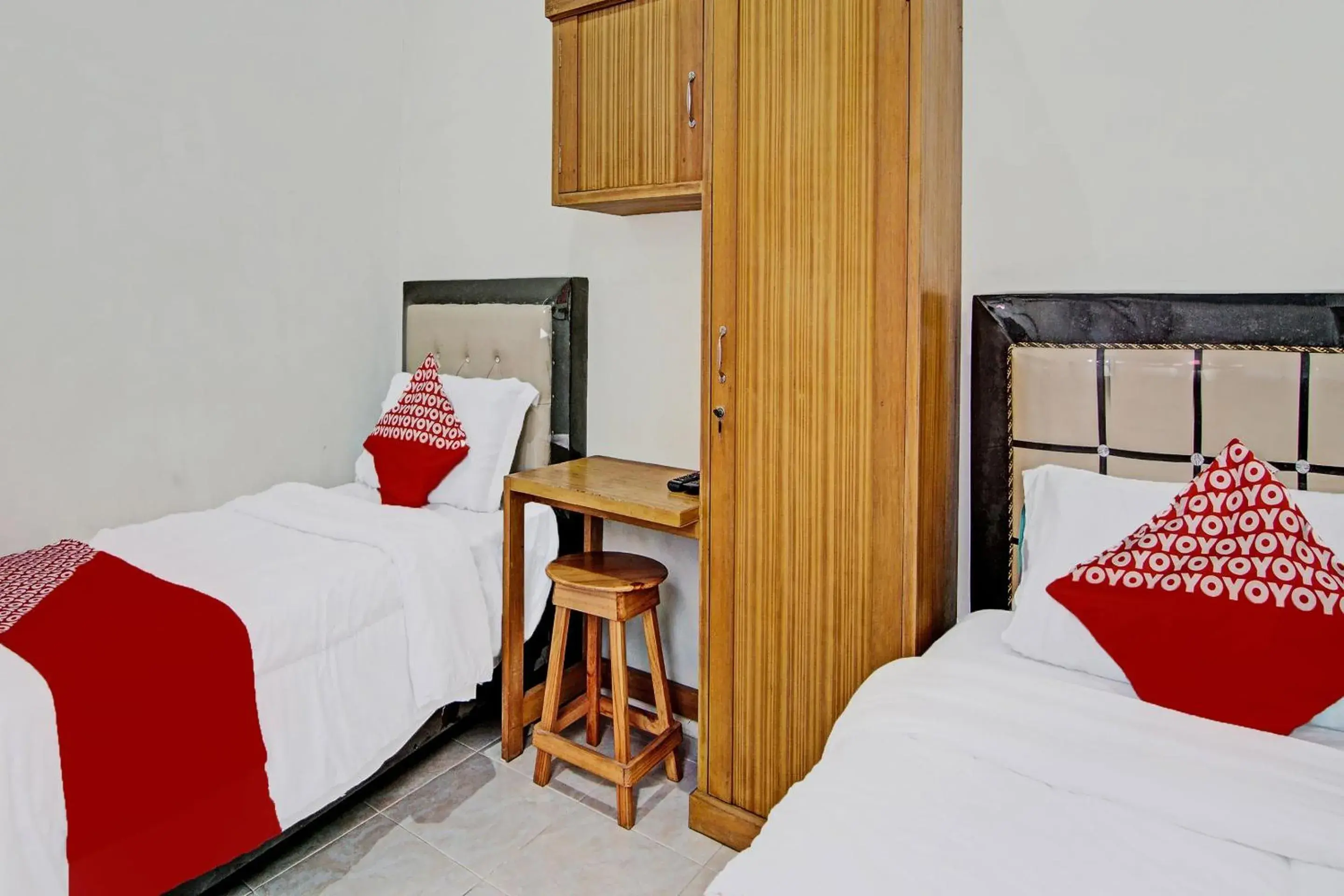 Delxue Twin Room in Hotel O Annajah Homestay Syariah Delxue Twin Room in Hotel O Annajah Homestay Syariah