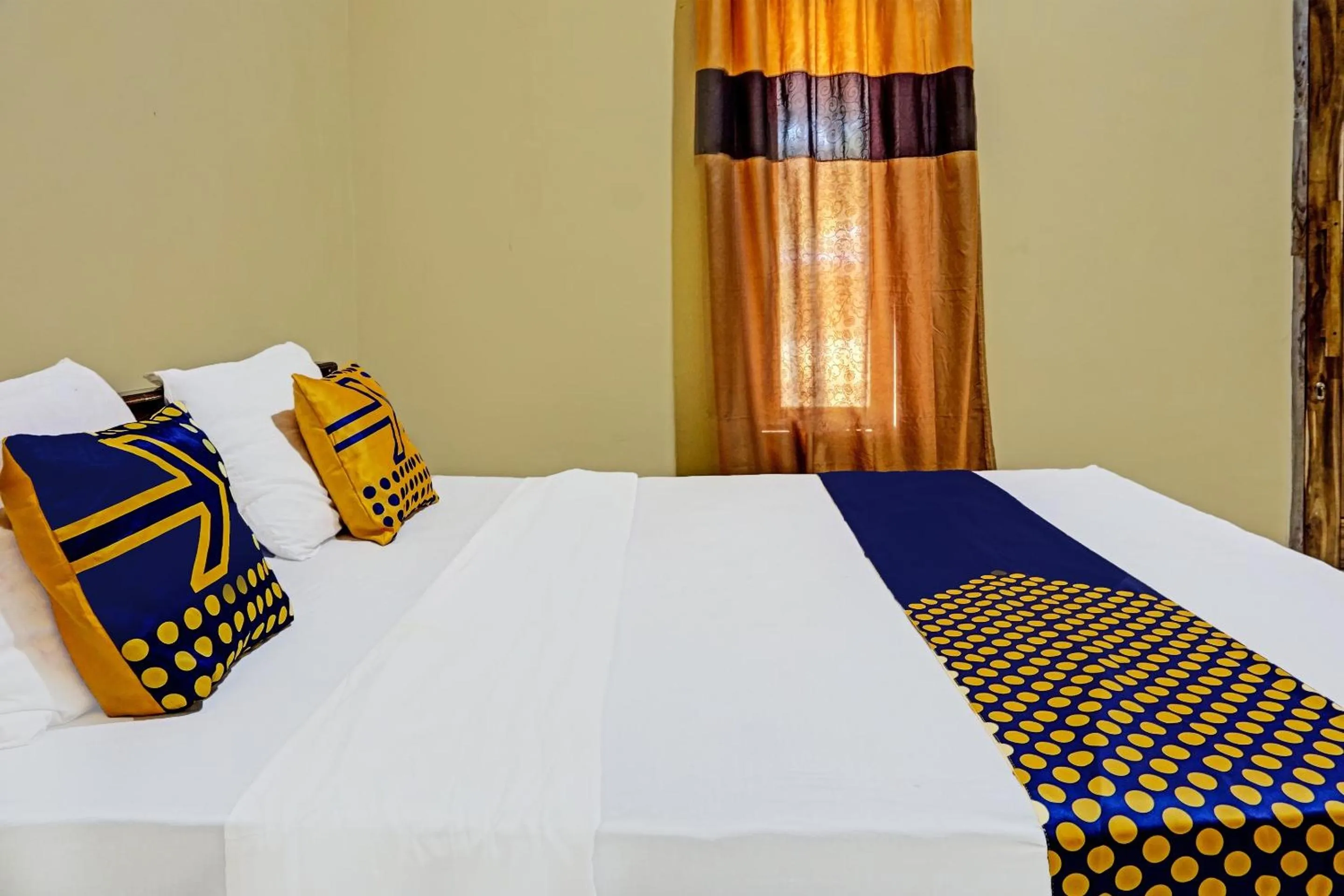 Bedroom, Bed in OYO Life 91988 Azka Homestay Klayar