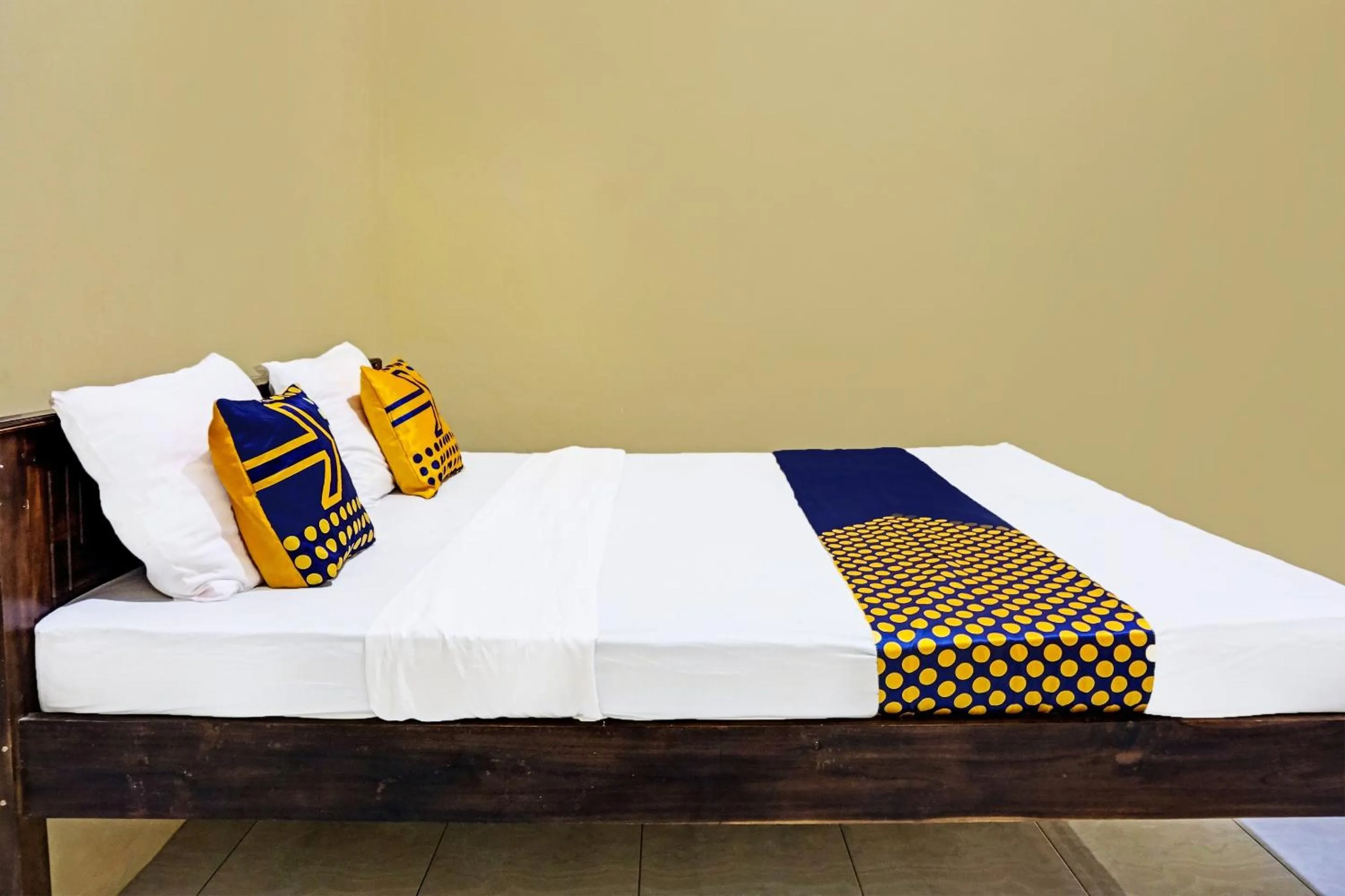 Bedroom, Bed in OYO Life 91988 Azka Homestay Klayar