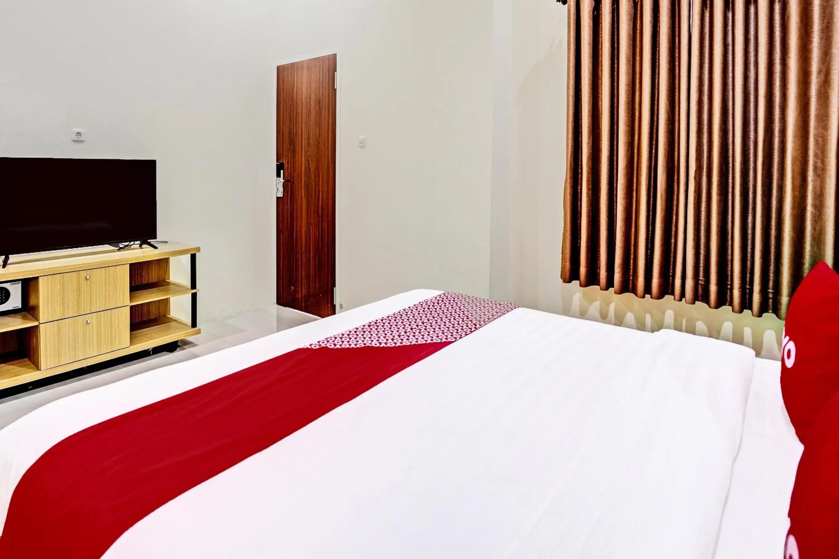 Bedroom, Bed in OYO 91997 Edhotel Smk Models Syariah Bedroom, Bed in OYO 91997 Edhotel Smk Models Syariah