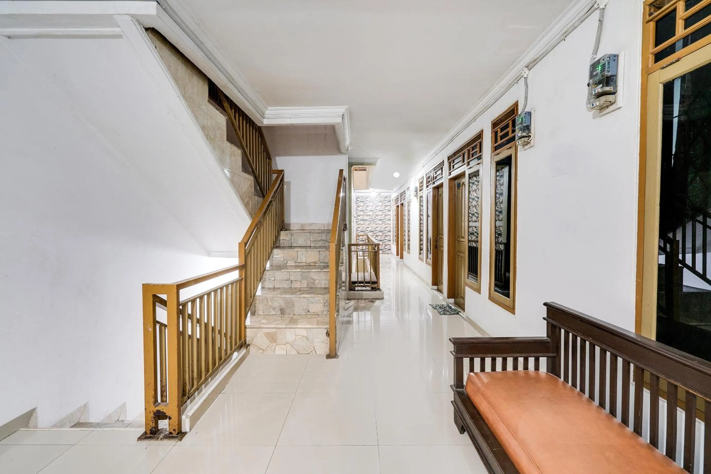 Lobby or reception in OYO Life 91994 Sawerigading Jatinangor Syariah