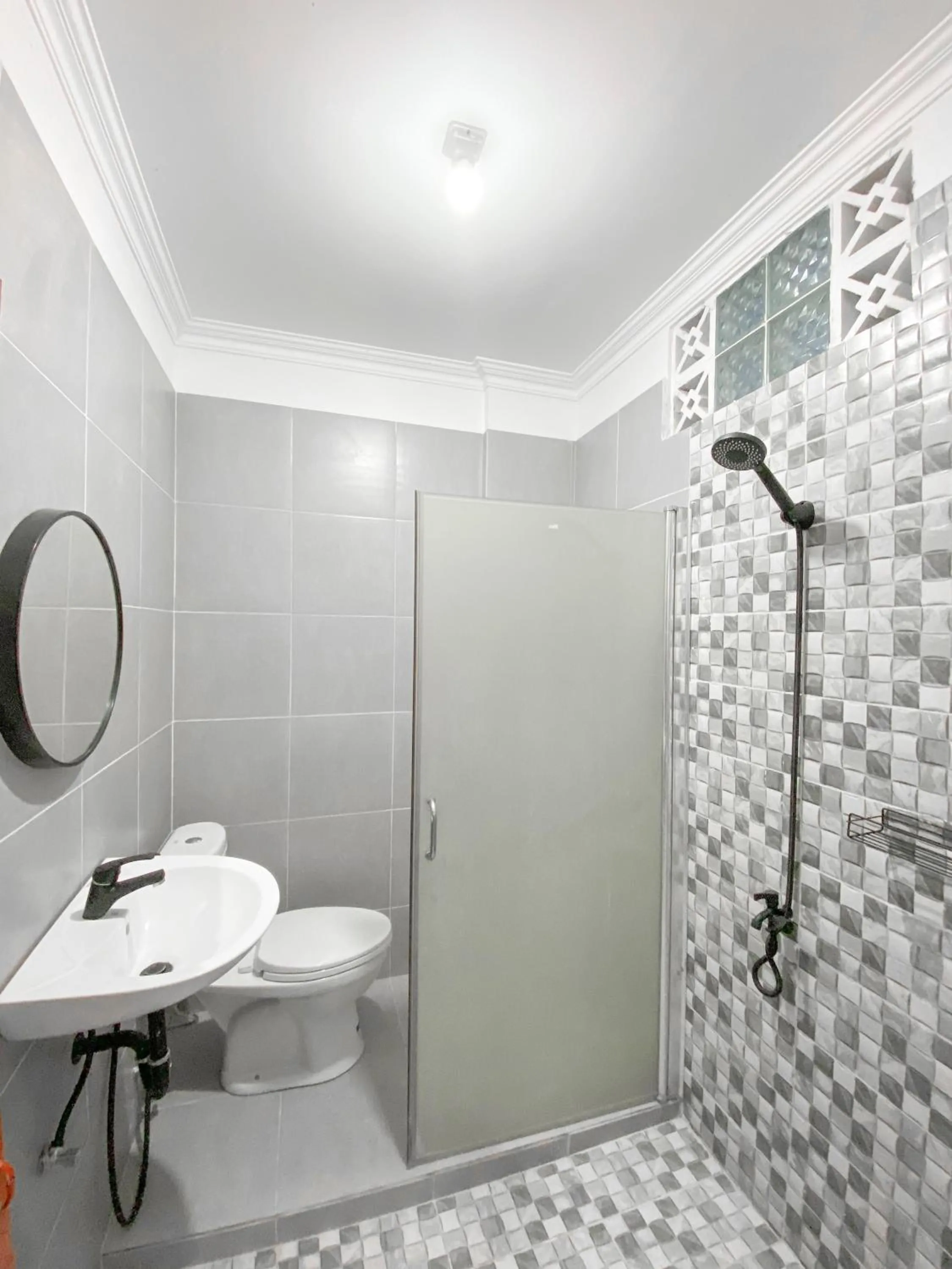 Shower in Stay Hub