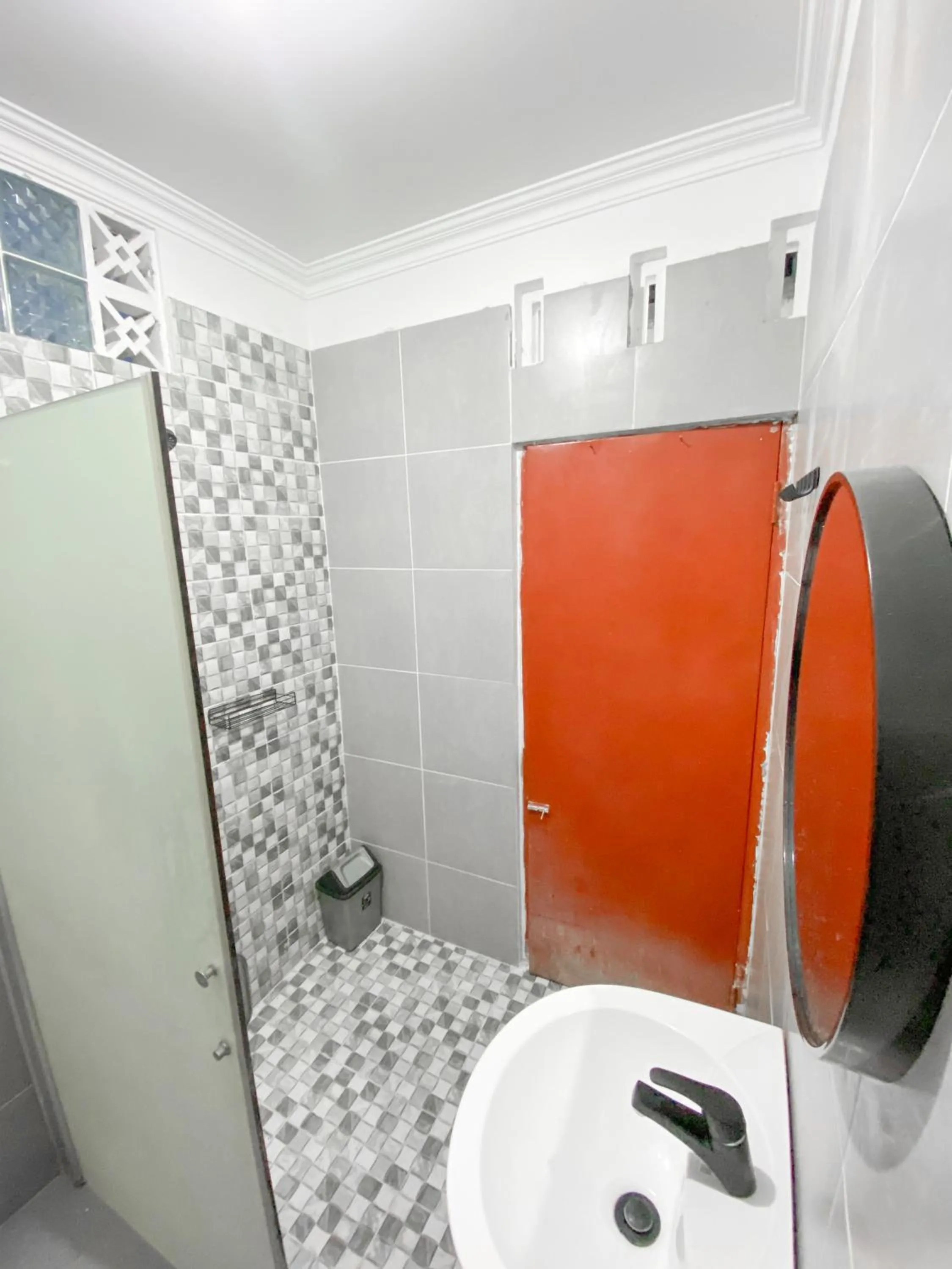 Shower in Stay Hub