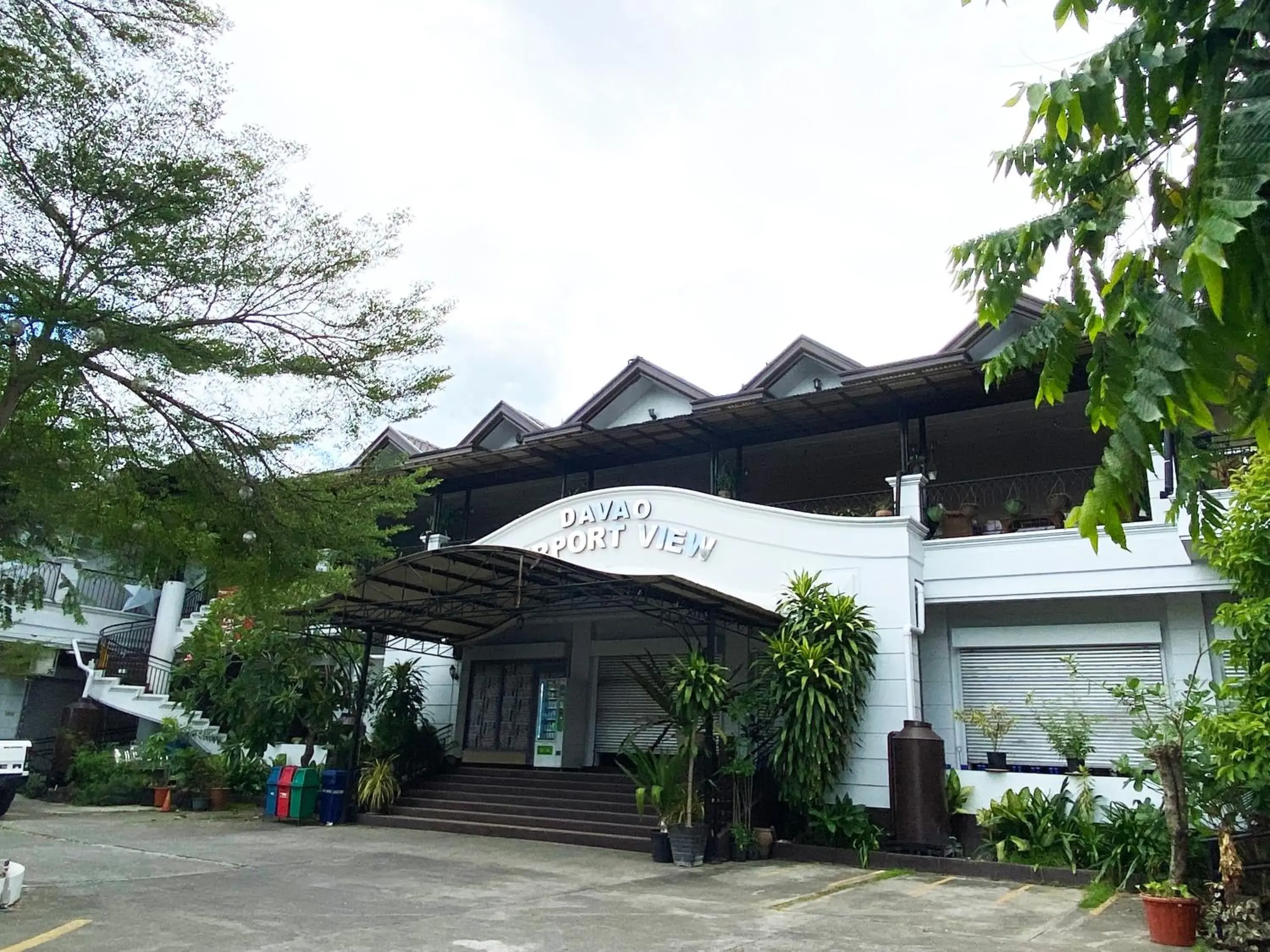 Property building in Davao Airport View Hotel Property building in Davao Airport View Hotel