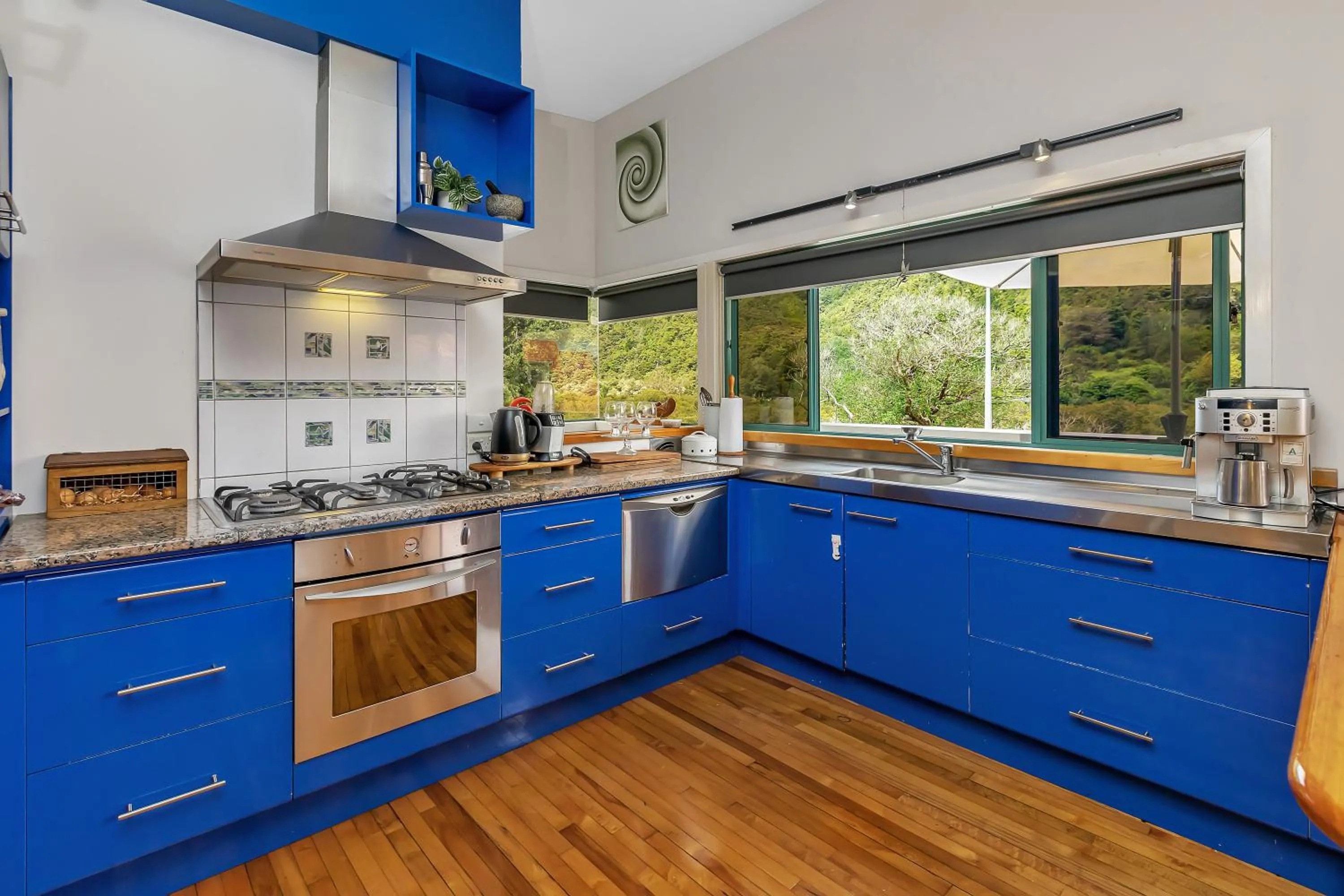 Communal kitchen in Mi Castillo on Hatea Drive