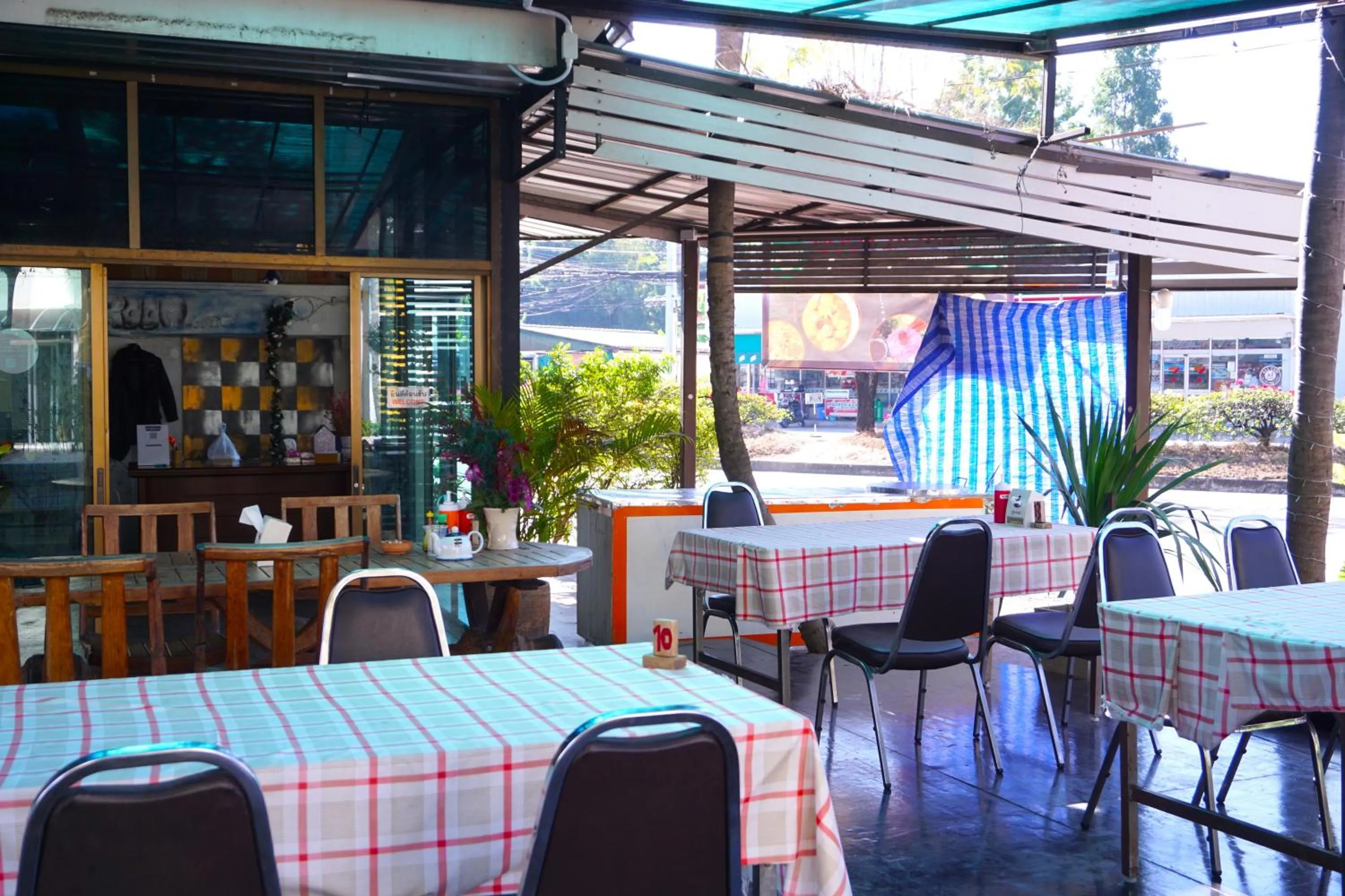 Restaurant/places to eat in Tamnak Lanta @Chiang Mai
