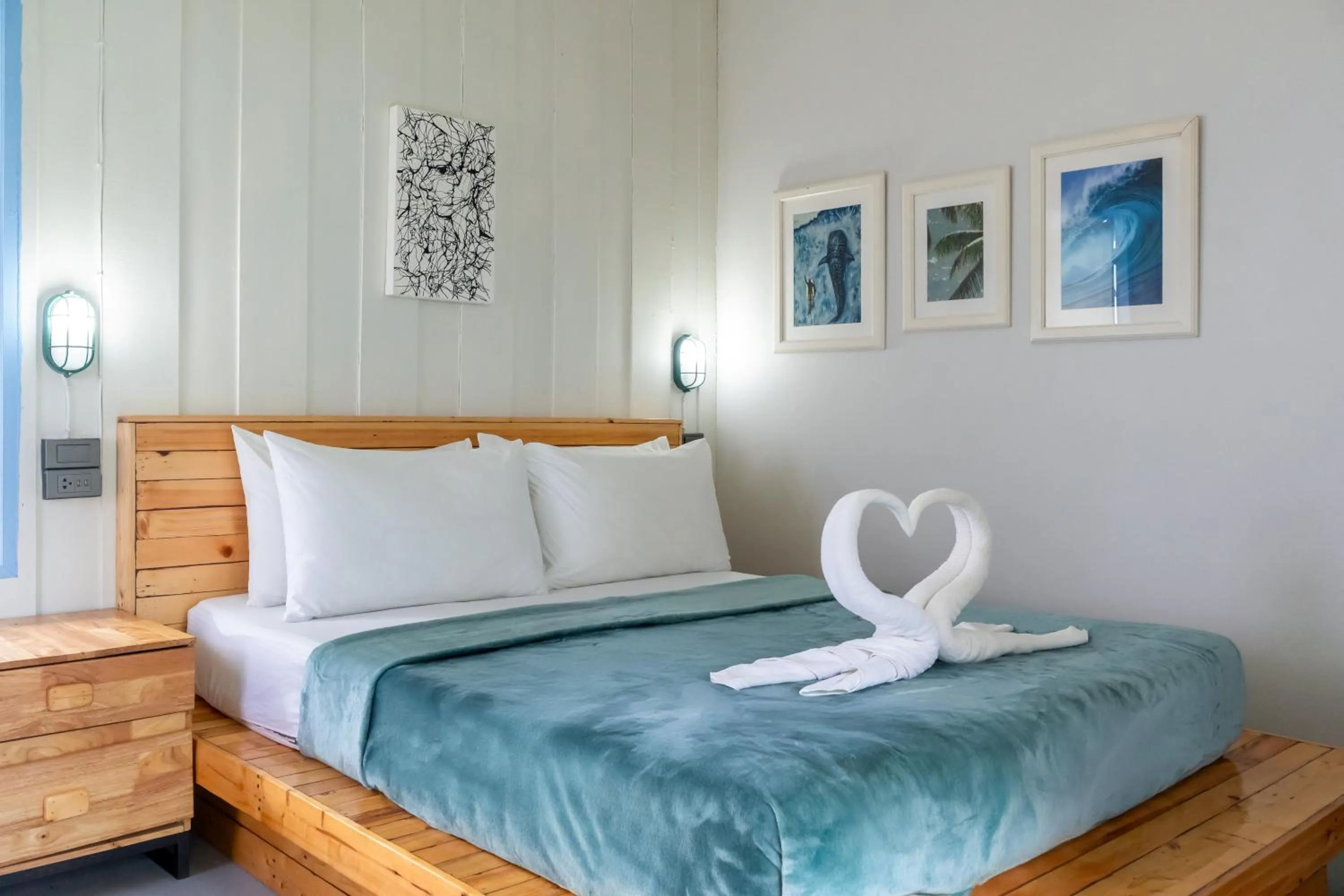 Bed in Slumber Resort Koh Chang