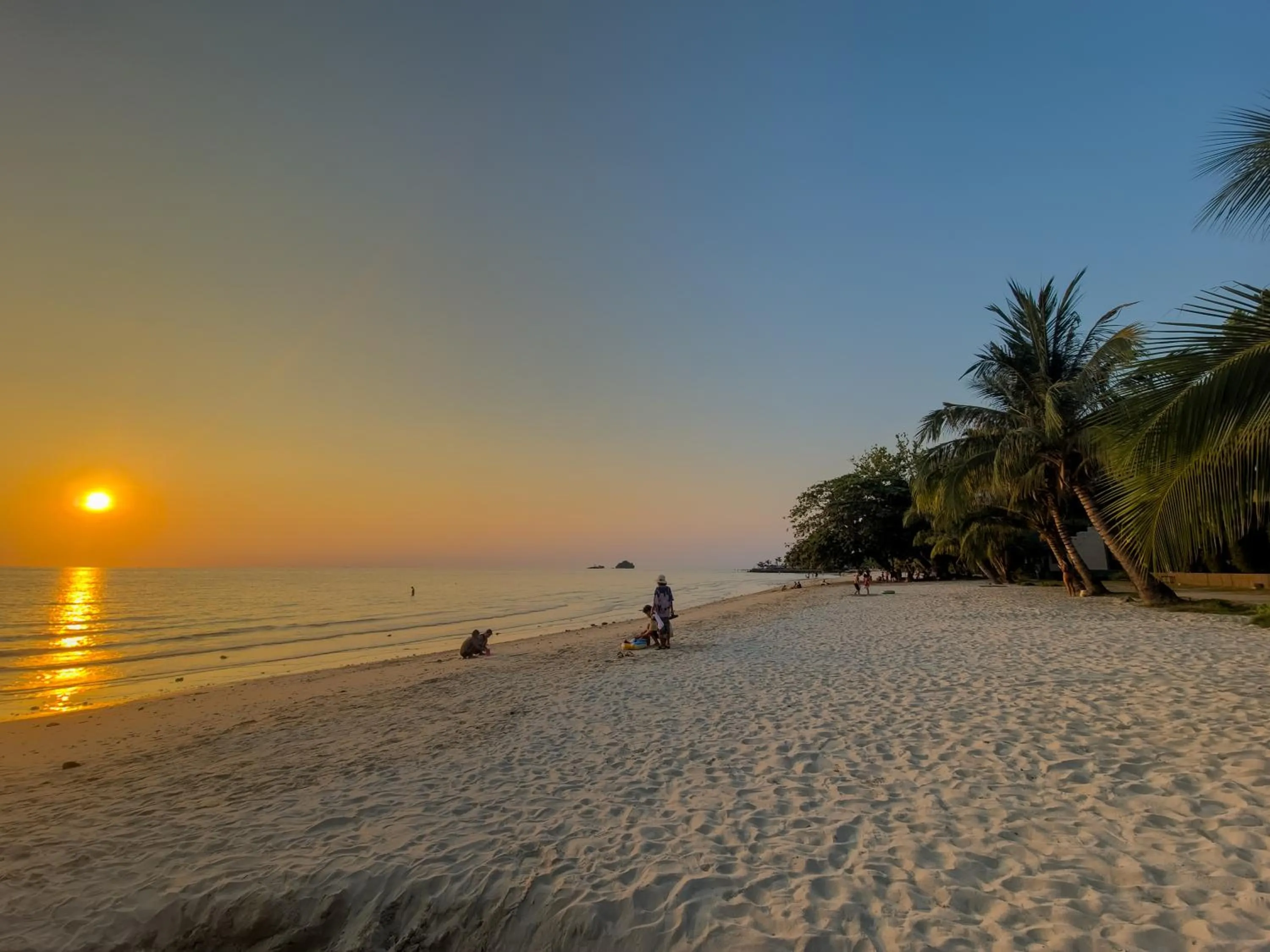Beach in Slumber Resort Koh Chang