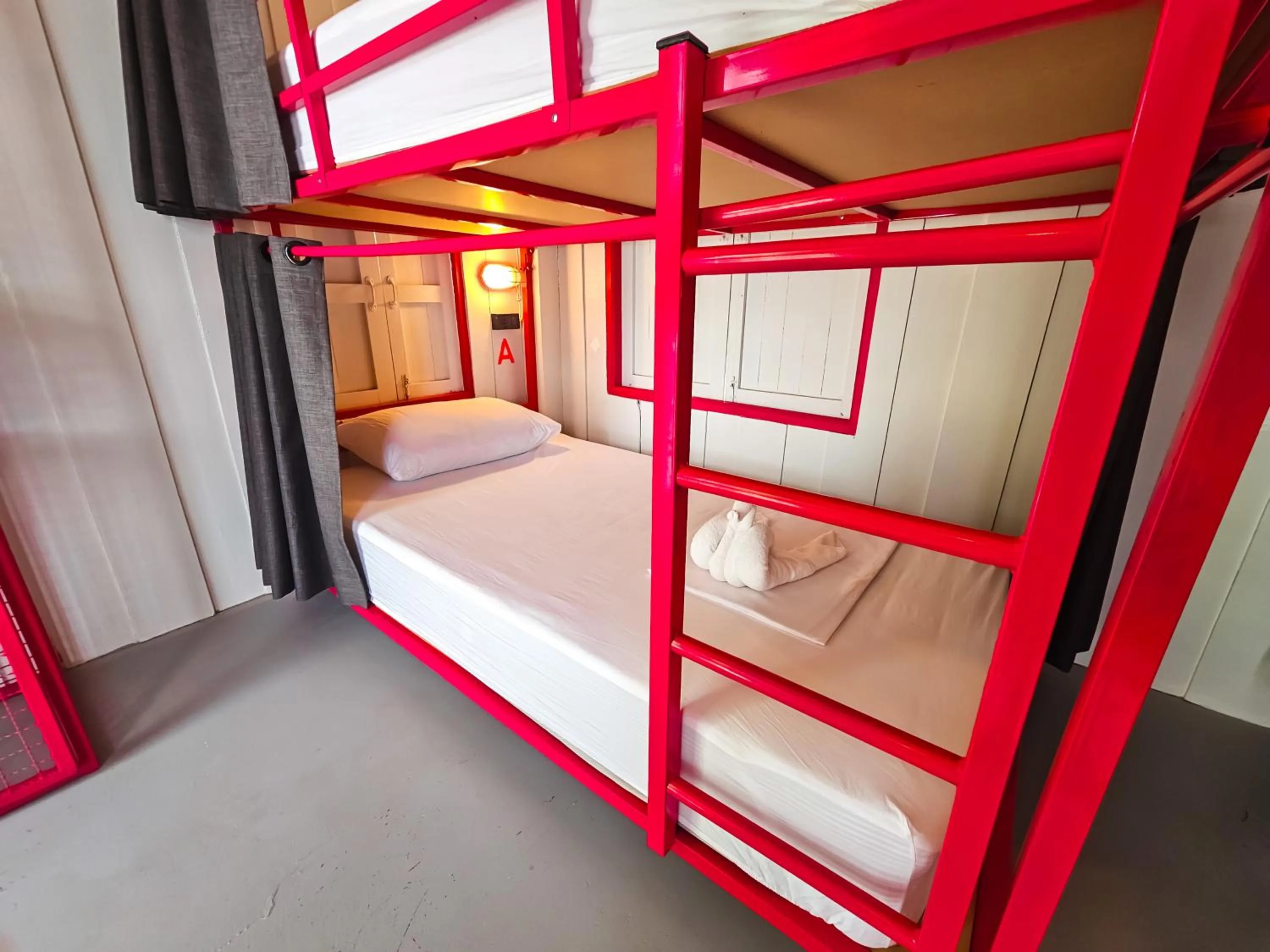 Photo of the whole room, Bed in Slumber Resort Koh Chang