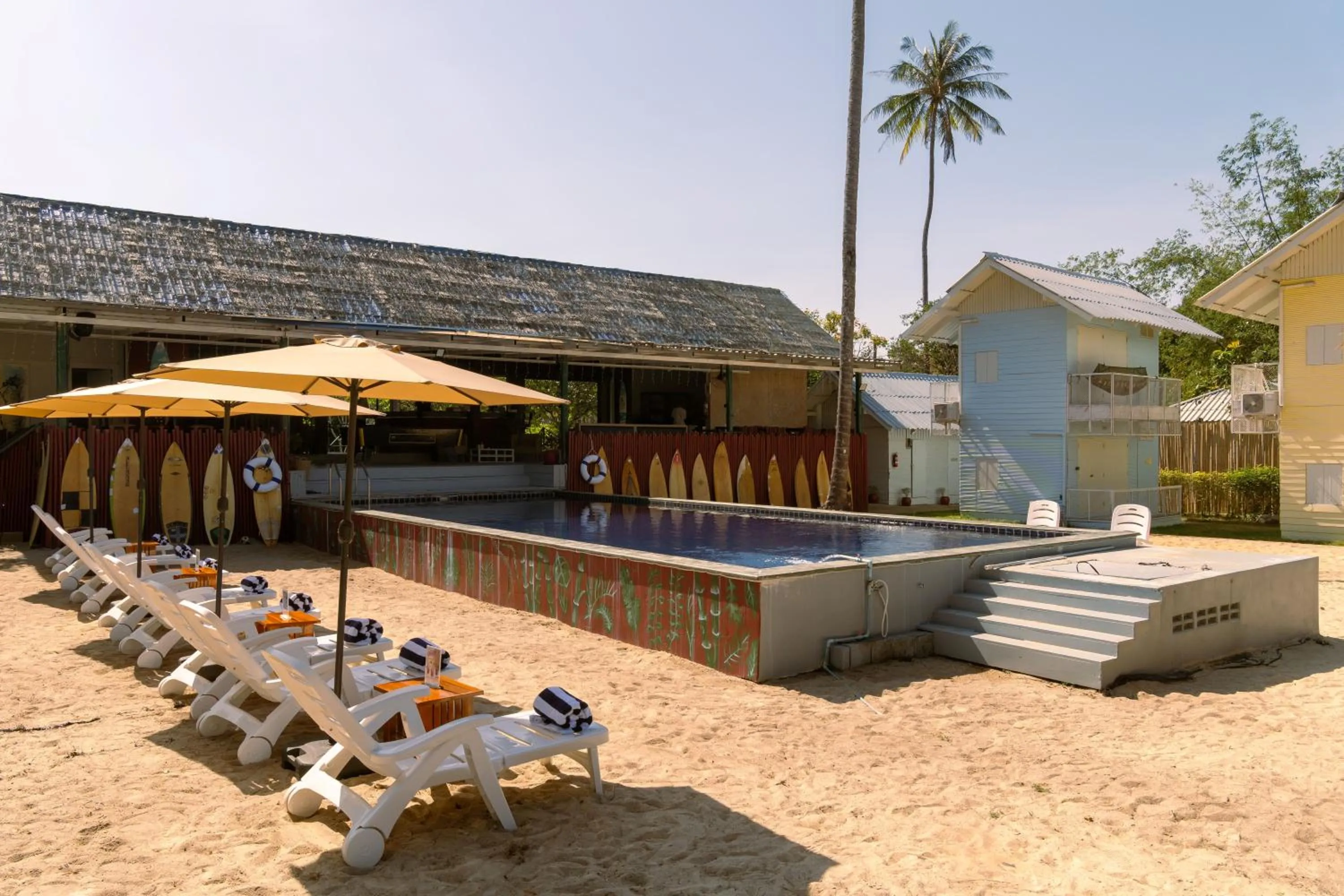 Swimming pool in Slumber Resort Koh Chang