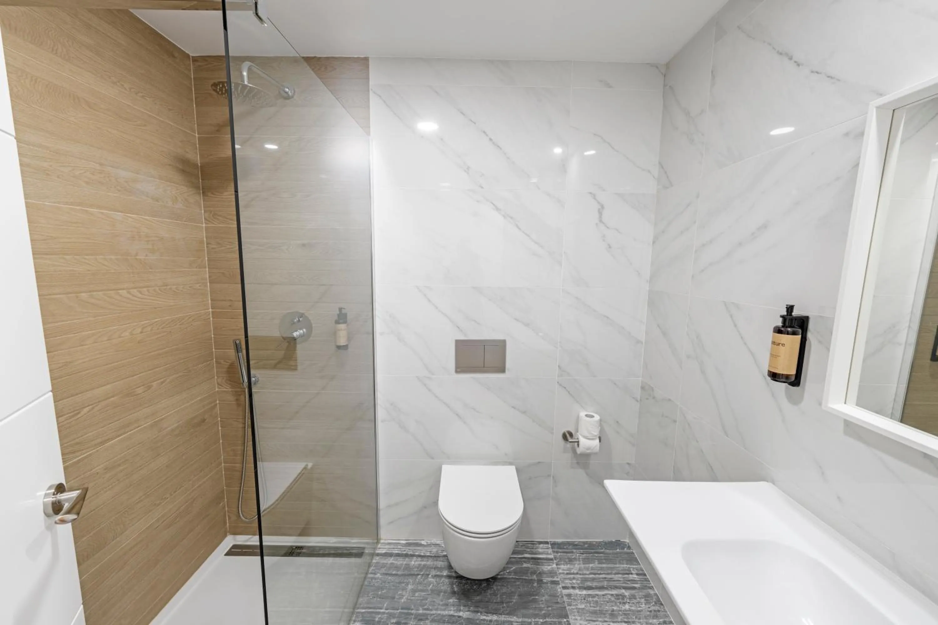 Shower in Hotel Faranda Los Tilos, Ascend Hotel Collection