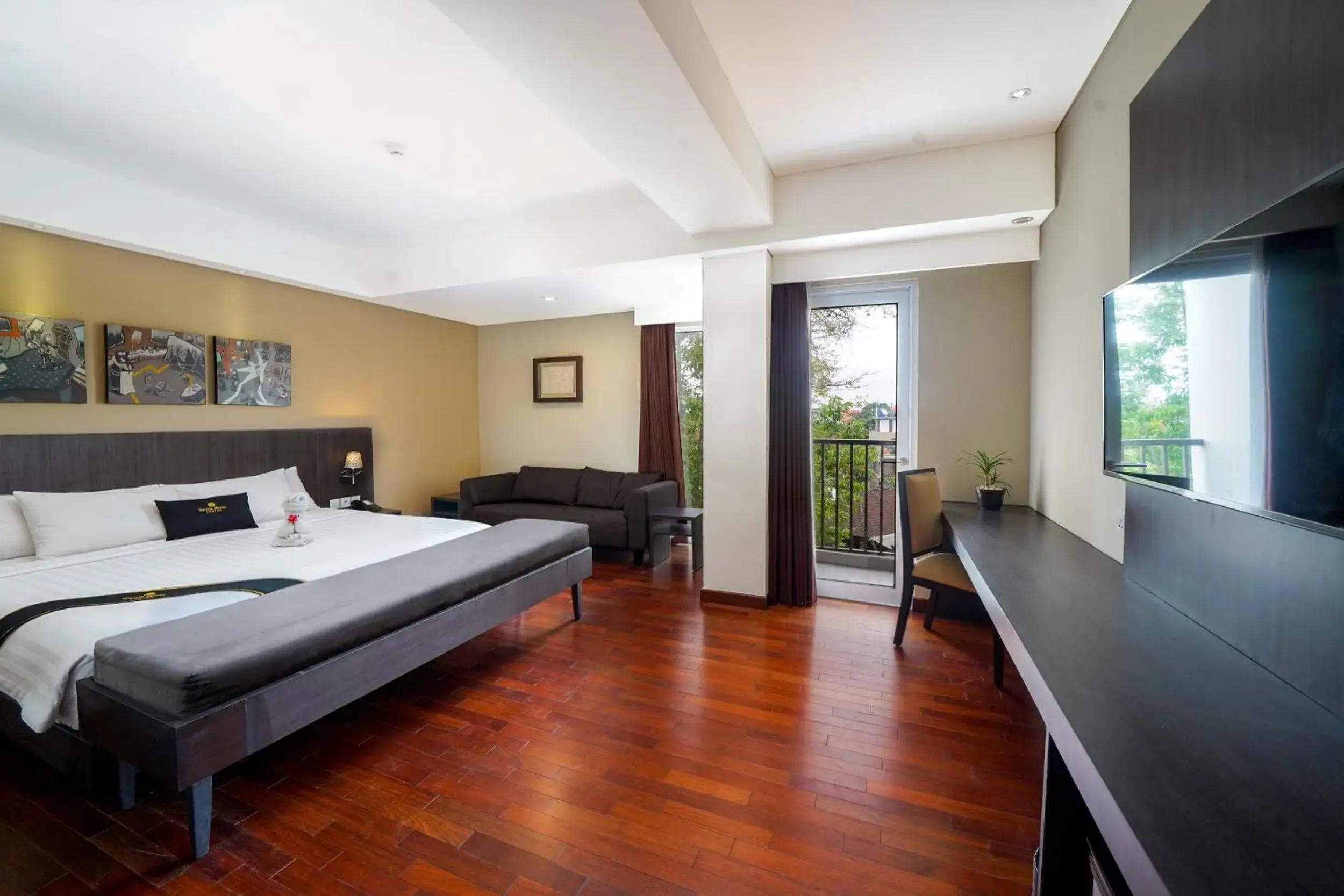 Bedroom, Bed in Brits Hotel Legian Bedroom, Bed in Brits Hotel Legian