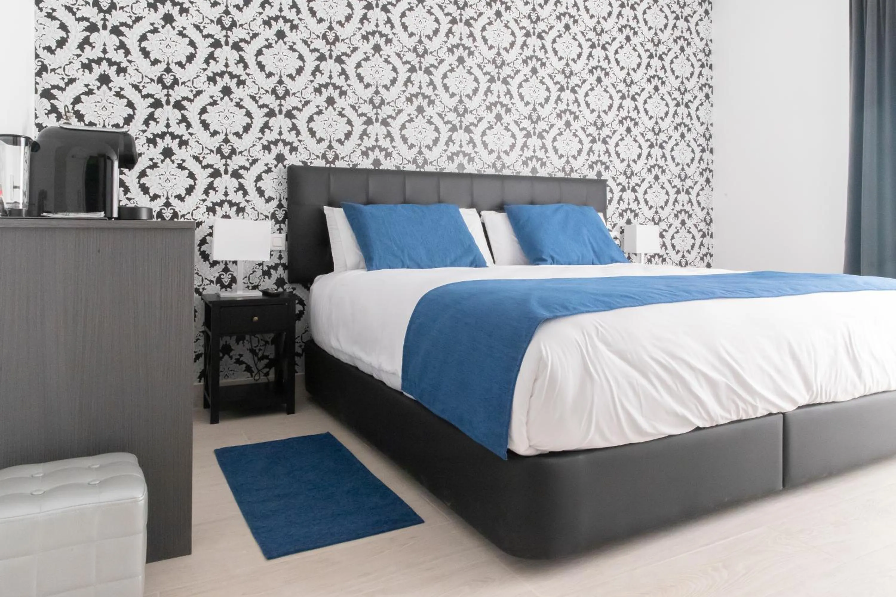 Bedroom, Bed in Hostal Boutique I Host You