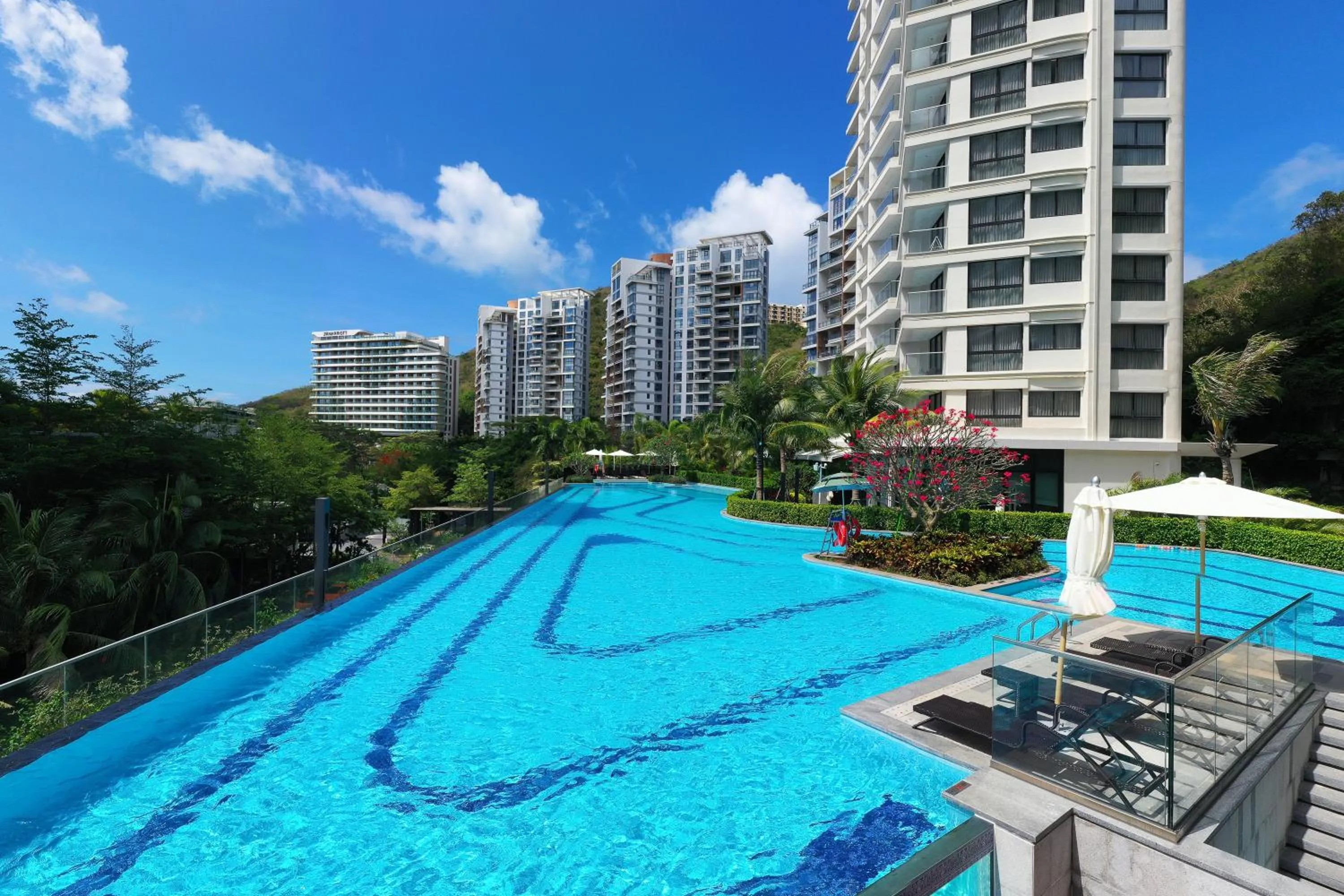 Pool view in Ascott Dadonghai Bay Sanya