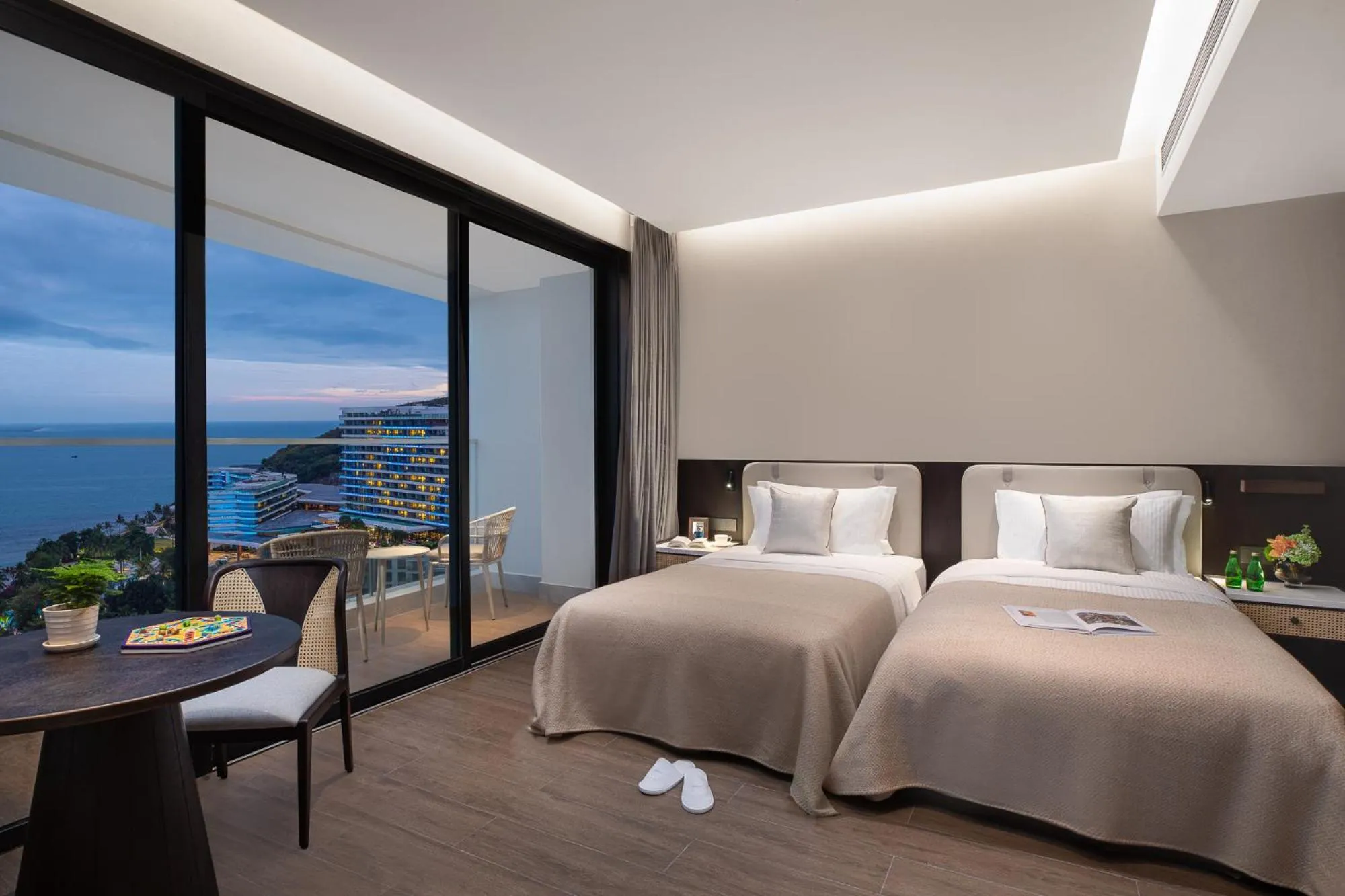 Bed in Ascott Dadonghai Bay Sanya