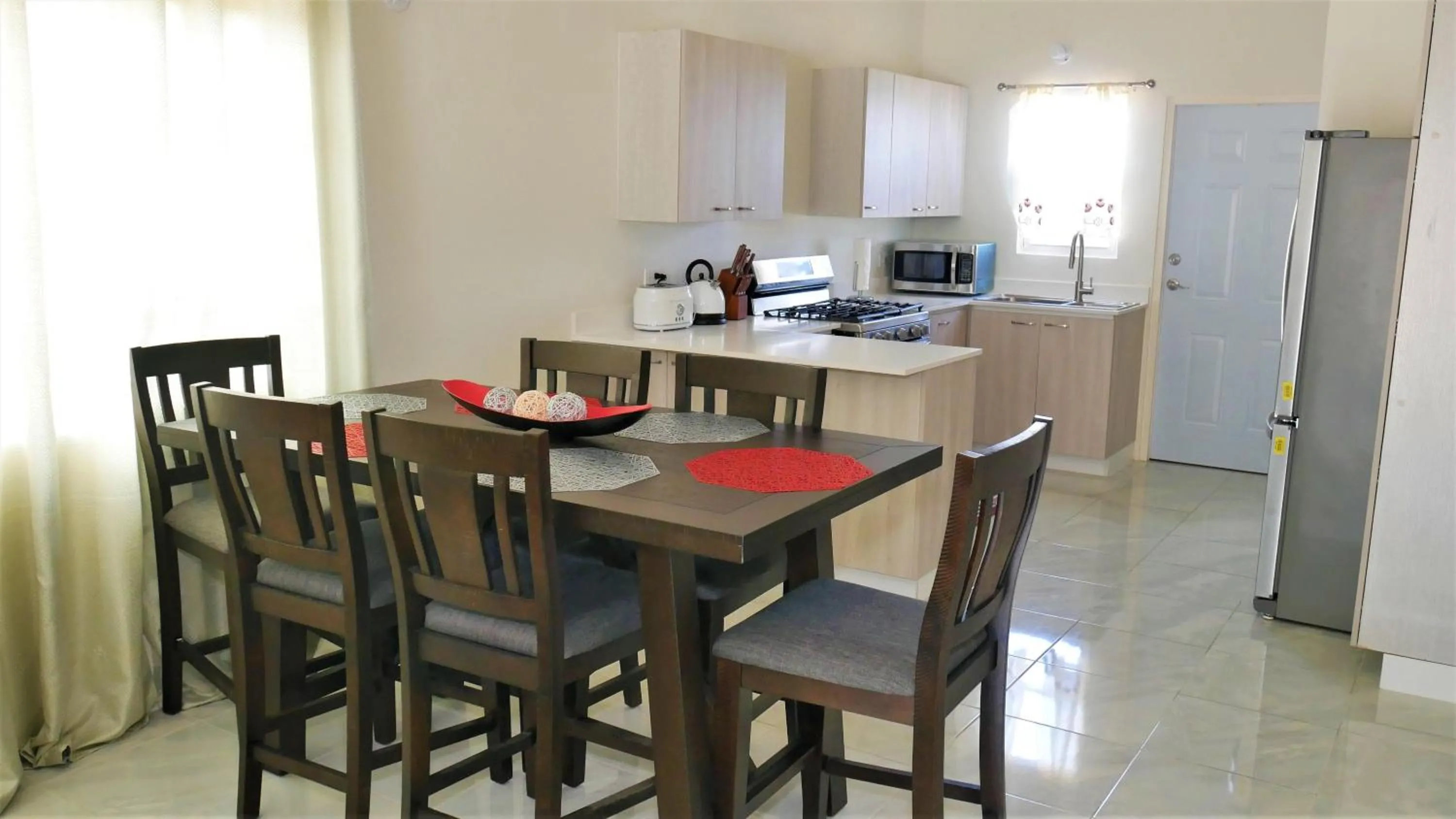 Kitchen or kitchenette in Lux Sea View Camelot Village Discovery Bay