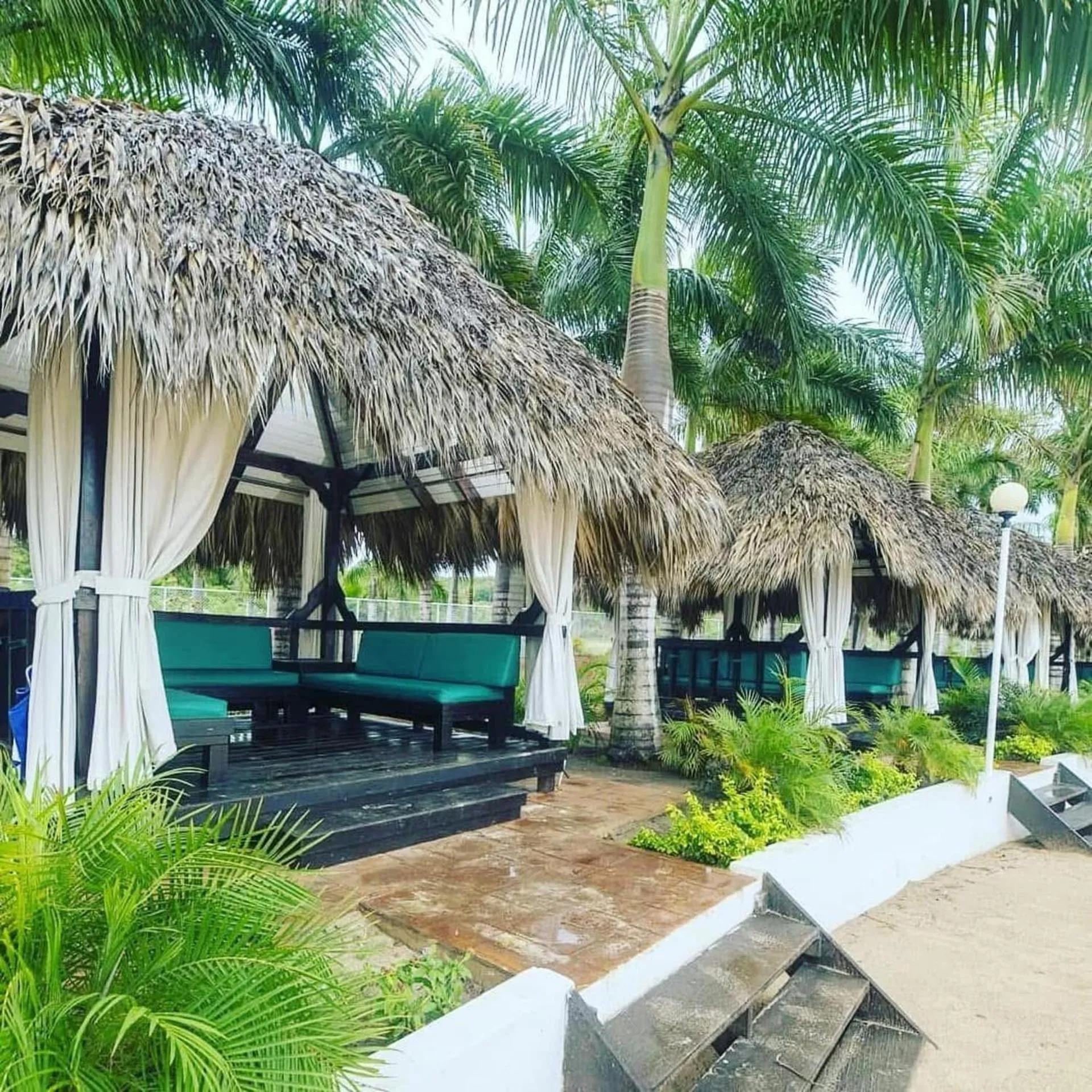Lux Sea View Camelot Village Discovery Bay