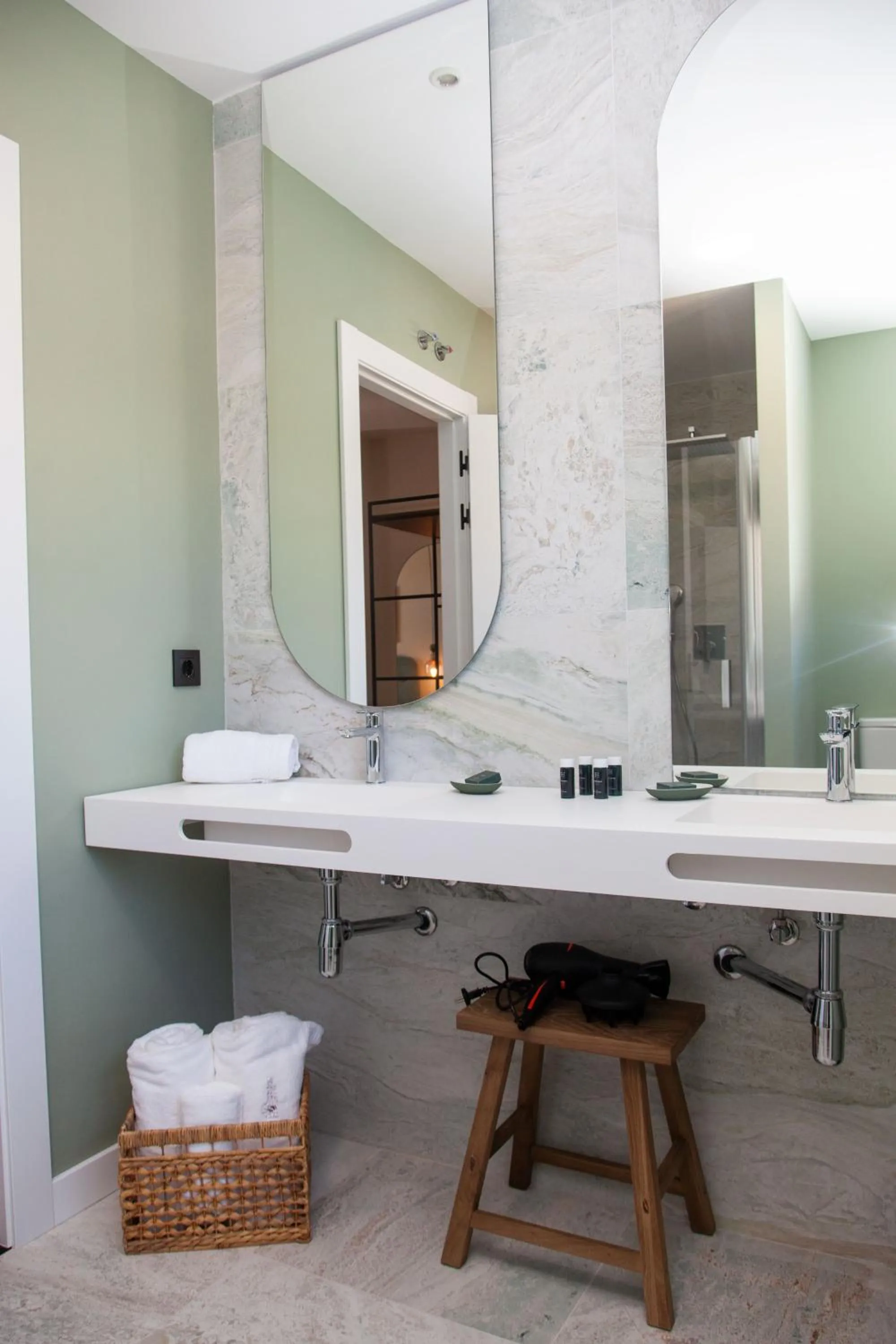 Duruelo Mountain Suites